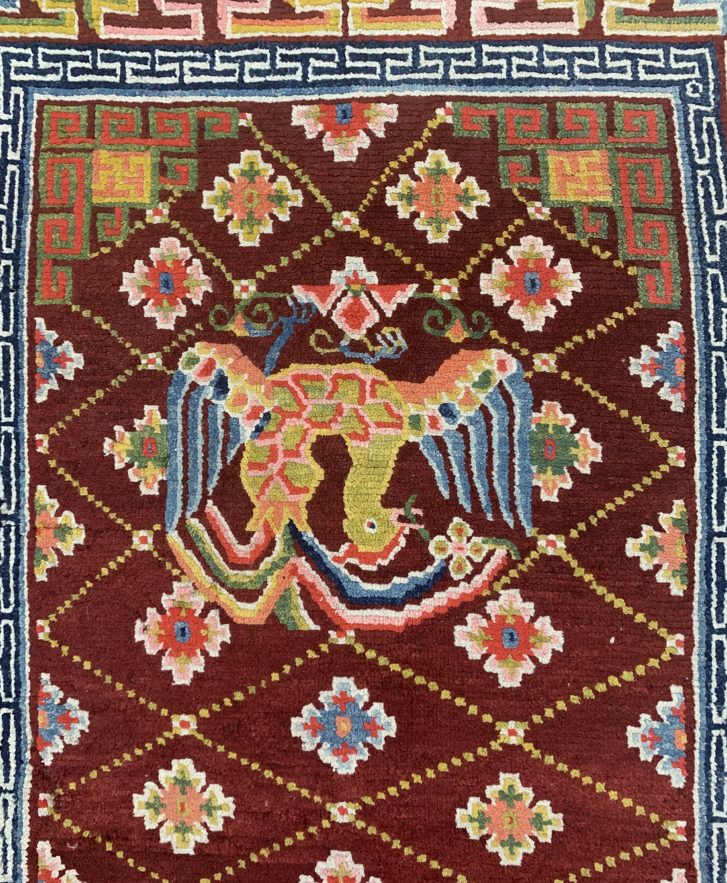 Detail f: 2 Lot Tibet Khaden, um 1920, Wolle auf Baumwolle, ca. 160 x 89 cm, EHZ: 2, minimaler Mottenfraß, ca.2cm Loch.