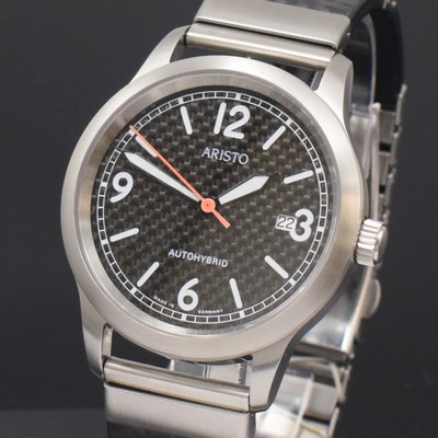 26789125a - ARISTO Autohybrid gents wristwatch in steel reference 7H78, frosted case, bracelet in steel and carbon look with deployant clasp, on both sides glazed, case back 5-times screwed down, dial in carbon-look, luminous indices and numerals, luminous hands, date at 3, diameter approx. 40 mm, length approx. 20 cm, condition 1-2