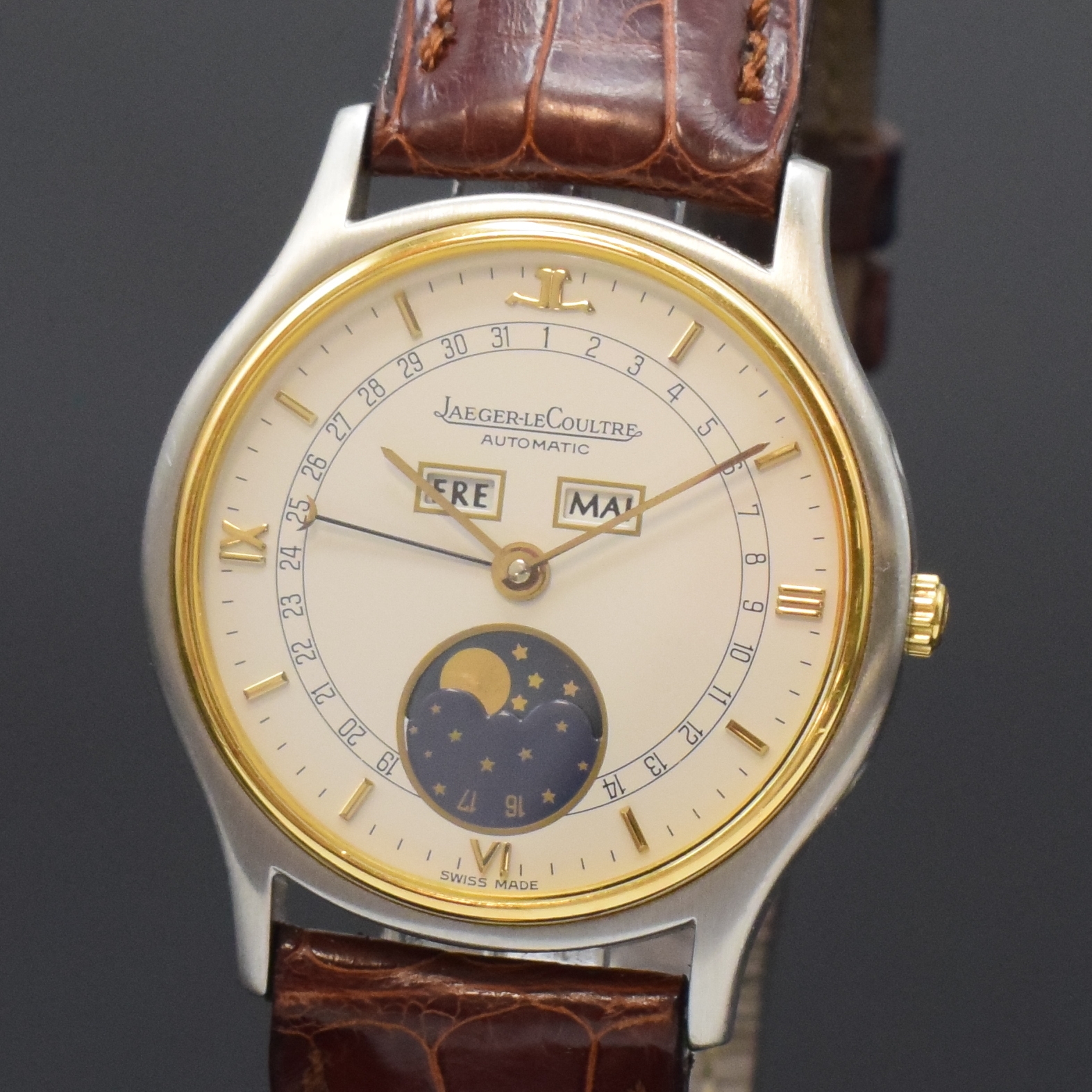 Detail a: Jaeger-LeCoultre feine, astronomische Herrenarmbanduhr Referenz 141.119.5, Automatik, Edelstahl/Gold kombiniert inkl. orig. Lederband m. verg. orig. ...