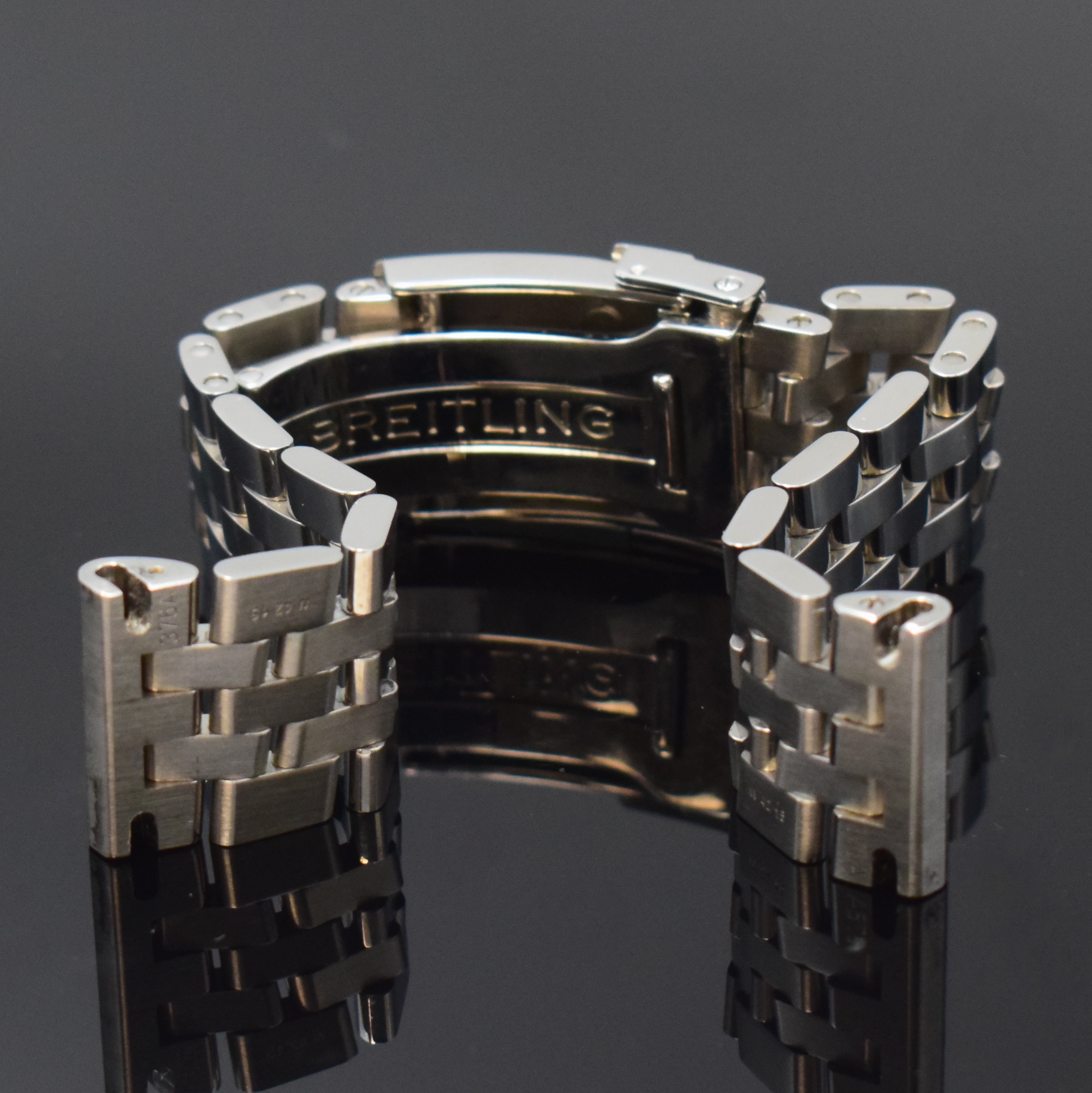 Detail b: BREITLING Pilotband in Edelstahl Referenz 392A, passend für Modell Galactic, 5-reihig, Faltschl., Bandanstoß-Breite ca. 18 mm, L. ca. 15 cm, wenig ...