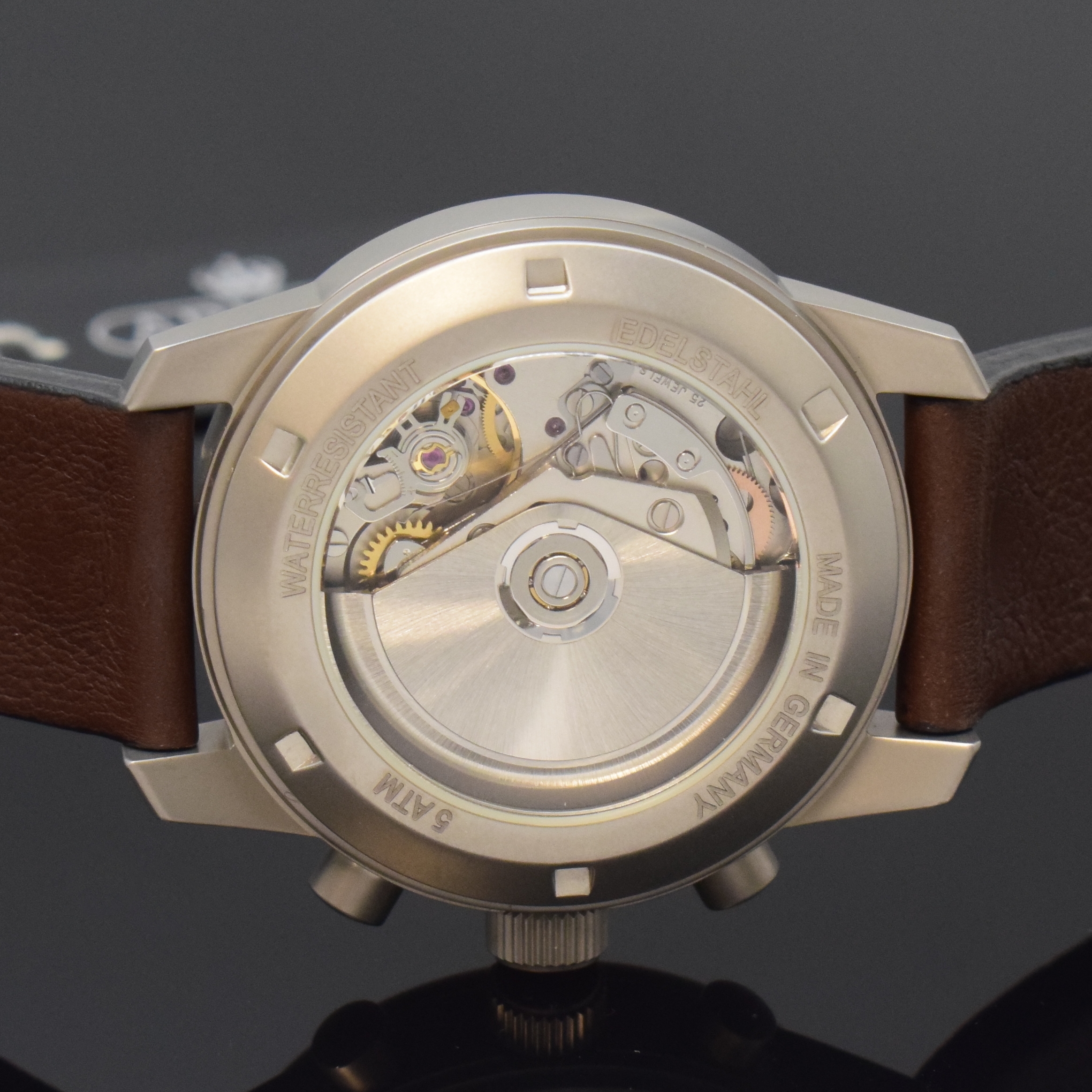 Detail d: ARISTO Fliegerchronograph Herrenarmbanduhr Referenz 3H129, Deutschland um 2010, Automatik, mattiertes Edelstahlgeh. inkl. neutr. Lederband u. ...