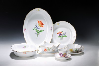 Image Dinner set, Meissen, 20th c., for 8 people, flower painting, 8 menu plates, 8 soup bowls ...