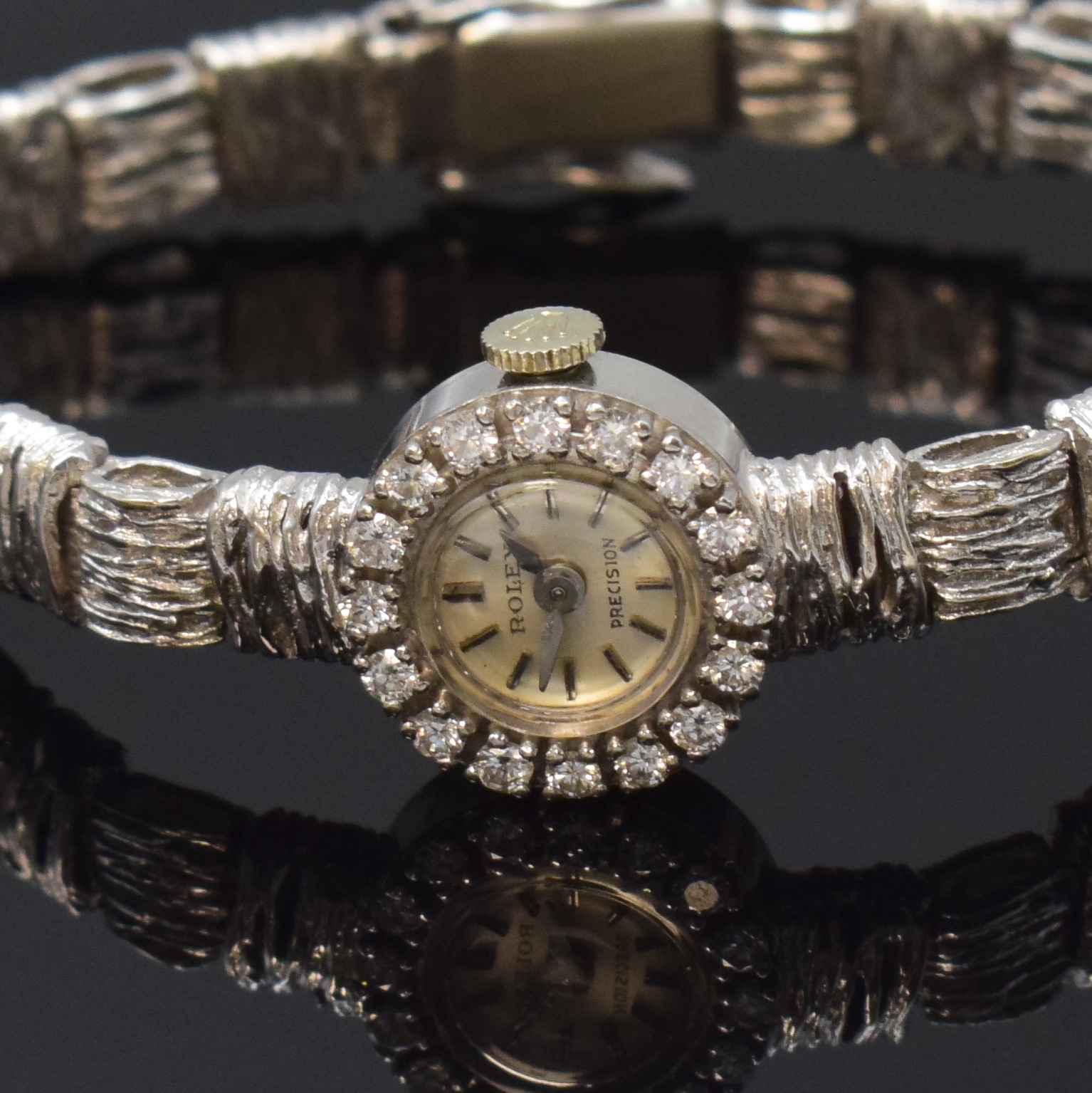 Detail a: ROLEX Precision Damenarmbanduhr in WG 750/000 mit Diamanten, Schweiz um 1970, Handaufzug, rhod. Geh. an orig. Goldband, Boden aufgedr., Lünette ...