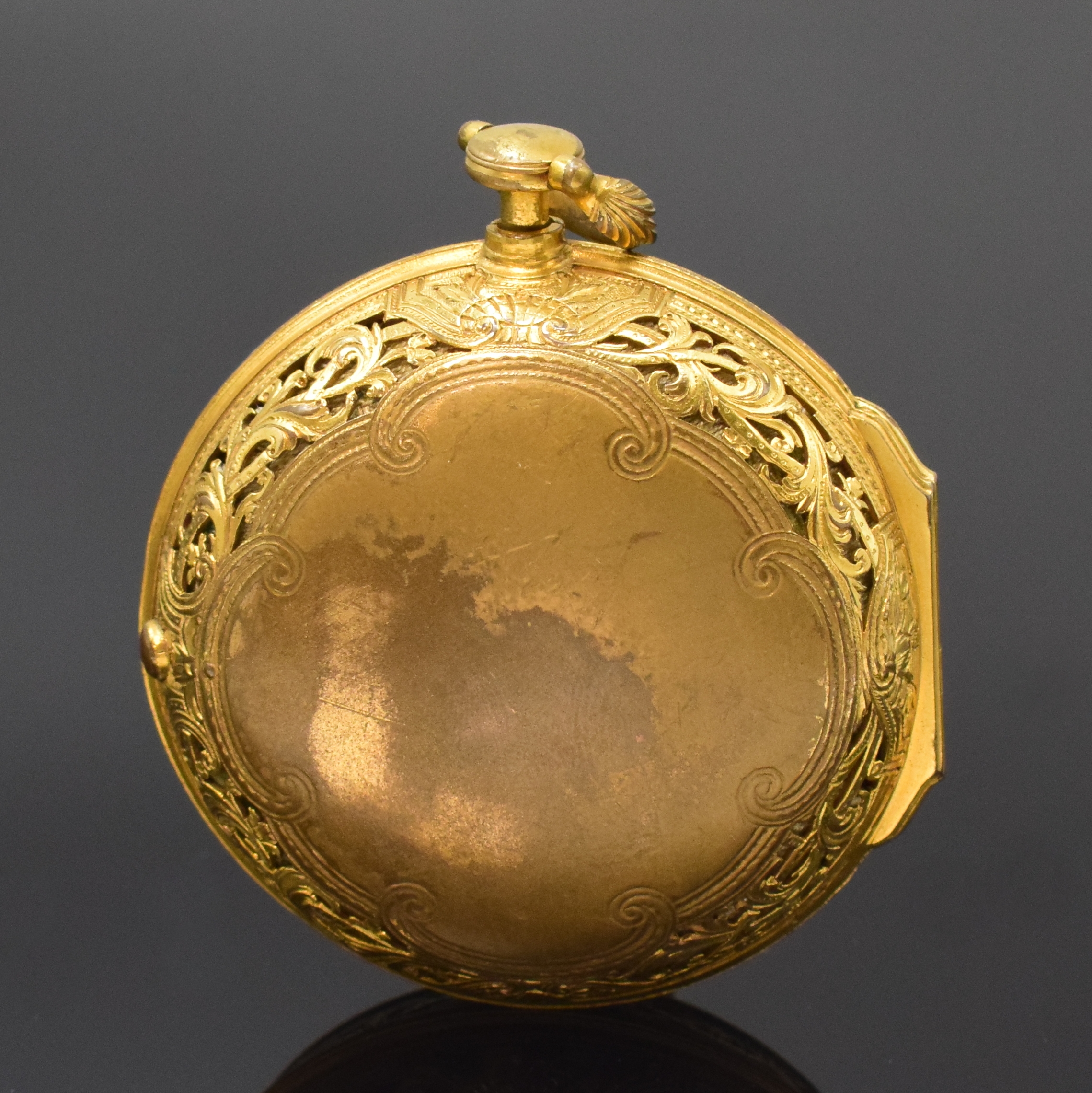 Detail a: TIM. WLLIAMSON seltene, große Spindeltaschenuhr mit 1/4 Stunden-Selbstschlag und Zentralsekunde, England um 1780, aufw. durchbrochen und gravierte, ...