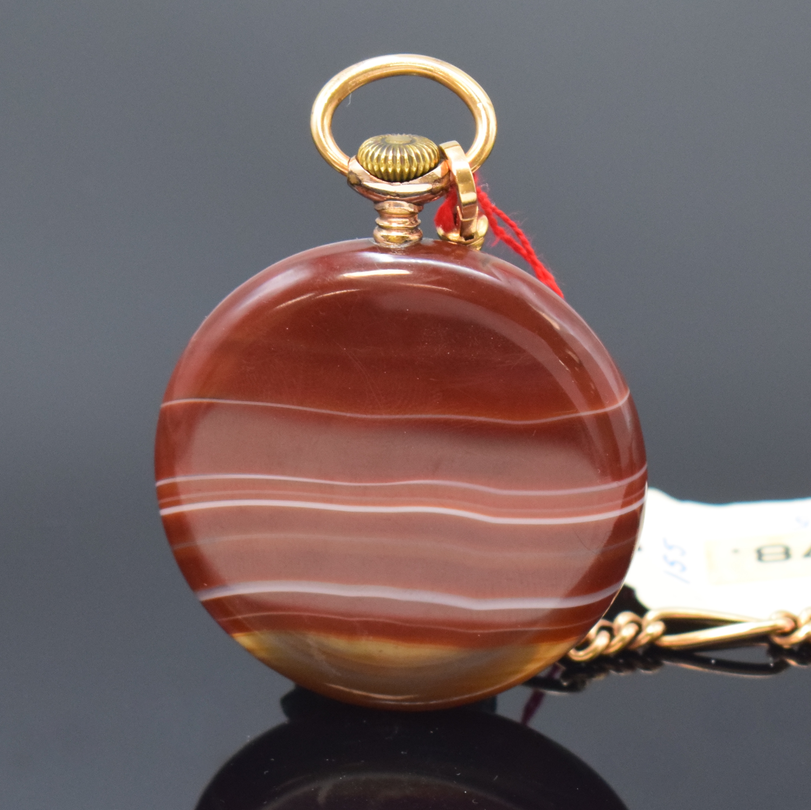 Detail a: ZENITH offene Herrentaschenuhr im Achat- Gehäuse an passender Kette in 14k Gold mit Achatkugel, Schweiz um 1920, einschaliges Gehäuse über verg. ...
