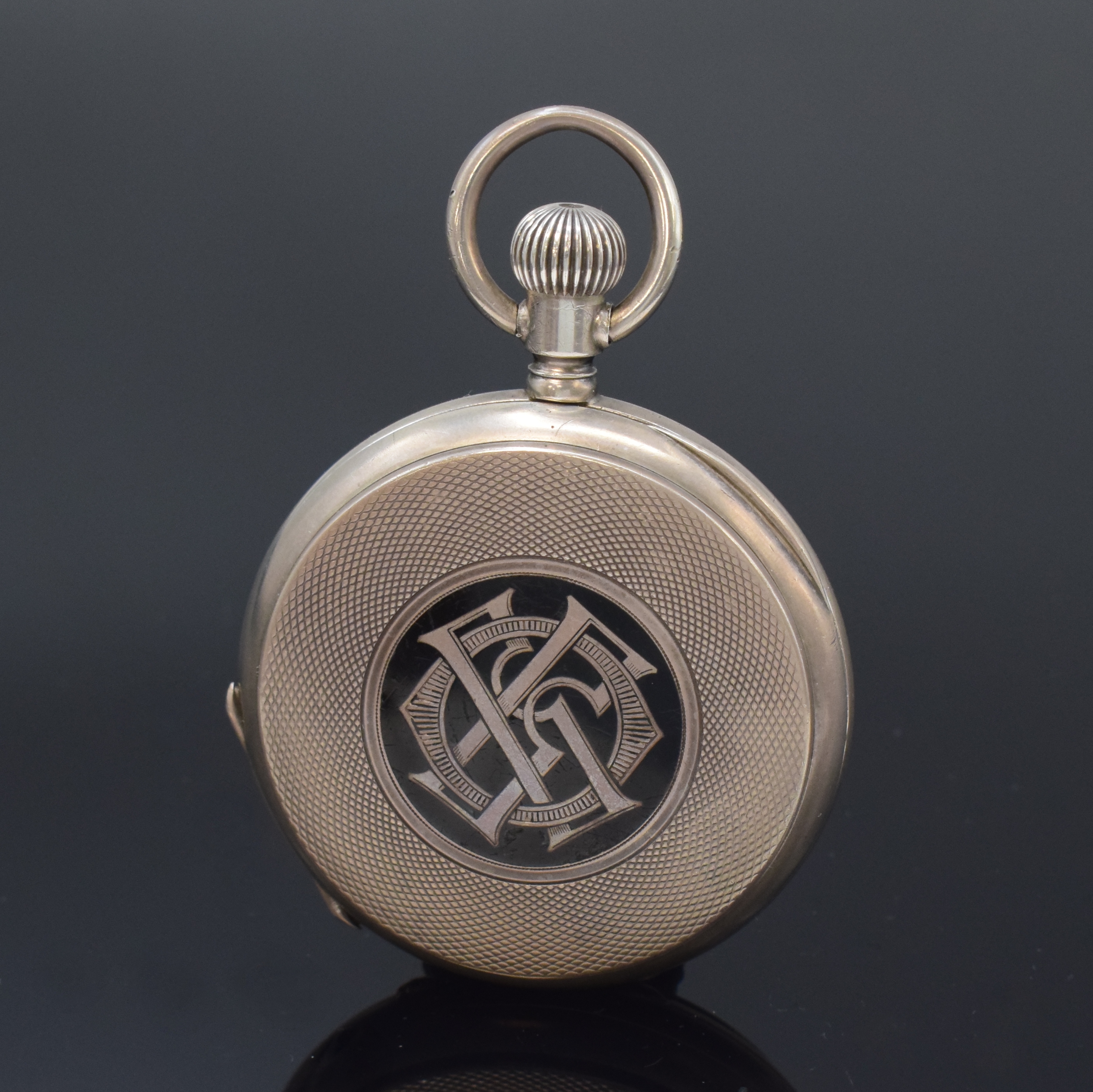 Detail c: TISSOT Savonette Herrentaschenuhr in 875er Silber für den russischen Markt, Schweiz um 1905, guill. Geh. beids. schwarz emaill., Sprungdeckel m. ...