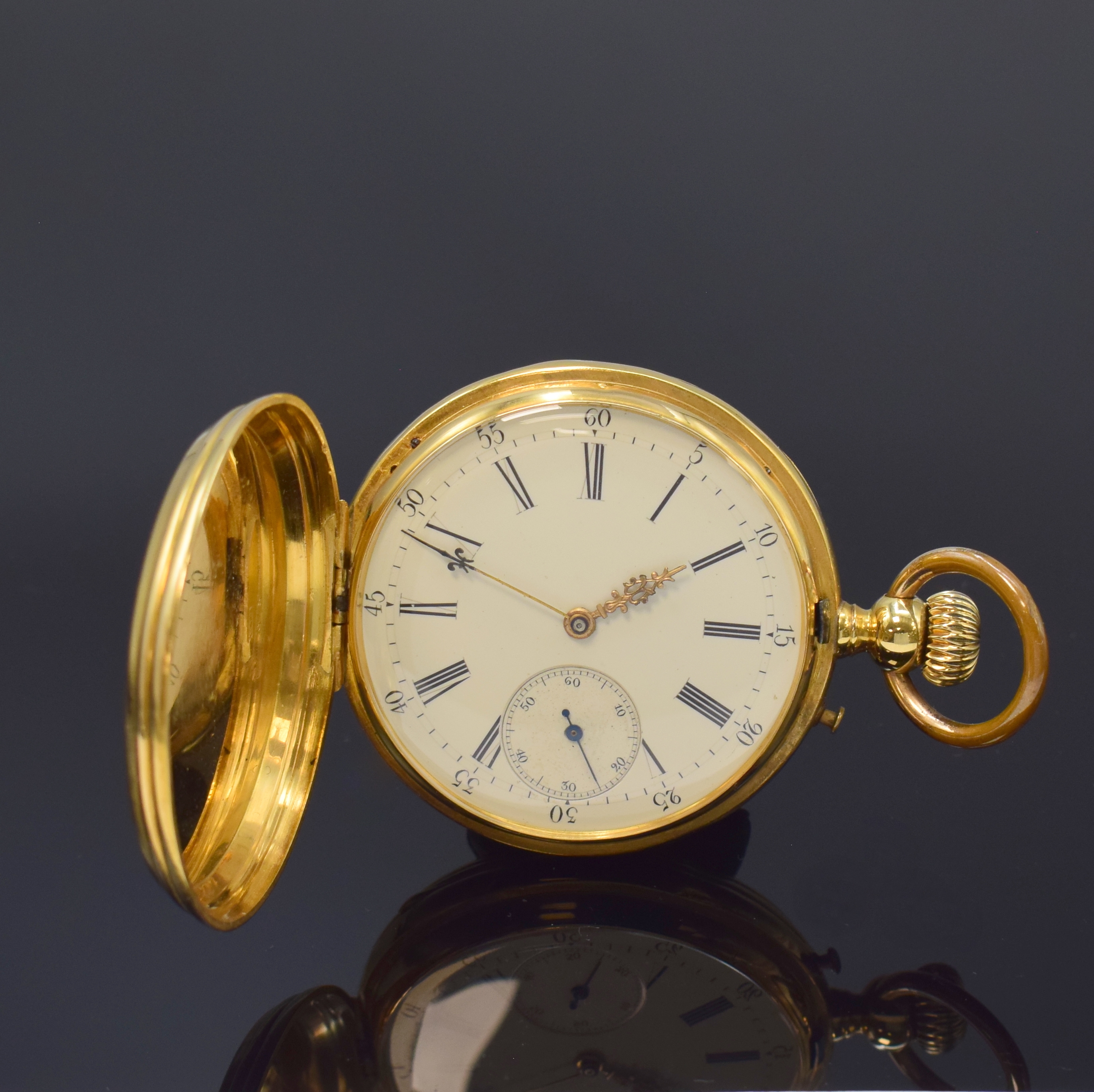 Savonette Herrentaschenuhr in GG 750/000, Schweiz um 1880, guill., gestuftes 3-Deckel Goldgeh. dell., Emailzifferbl. m. röm. Zahlen, Zeiger später, ...