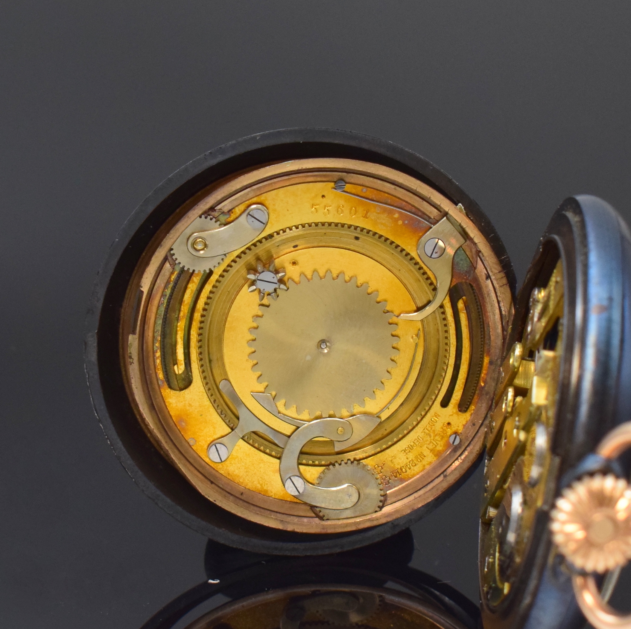 Detail b: R. BONNER THOMAS 4 BANK PLACE PORTMADOC seltene, doppelseitige astronomische Taschenuhr, Schweiz um 1900, z. T. verg., nachtr. gebl. Metallgeh., ...