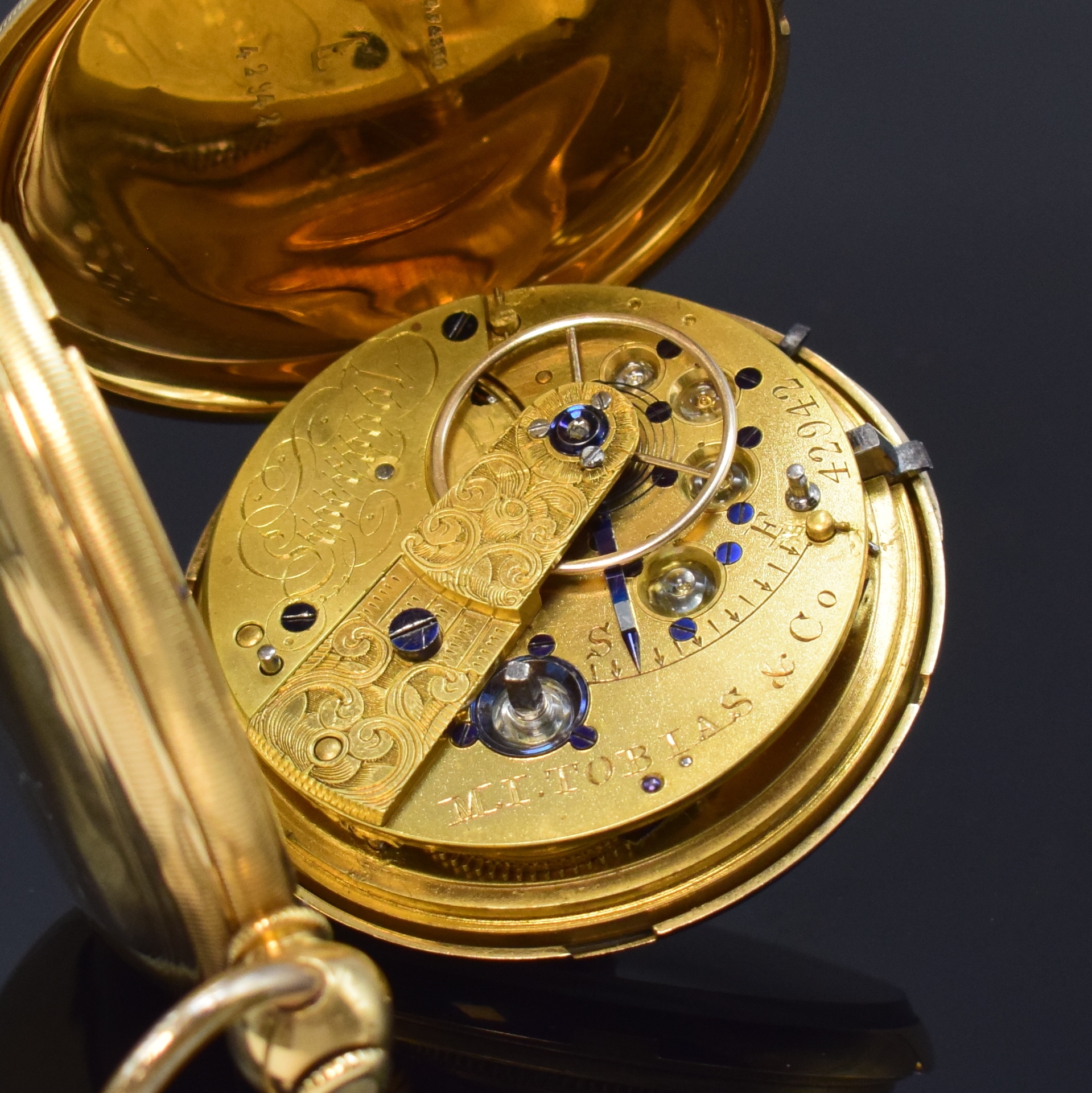 Detail g: M. I. TOBIAS & Co. Liverpool frühe Savonette Schlüsseltaschenuhr in GG 750/000, England um 1820, schweres, guill. Goldgeh. dell./ber., 2-teil. ...