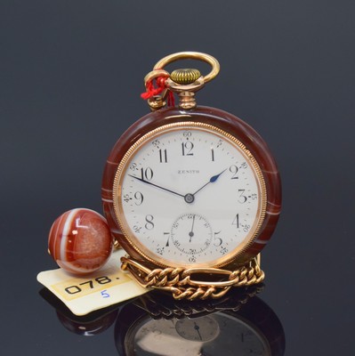 Image 26790946 - ZENITH open face pocket watch in agate-case with 14k gold chain including agate-ball, Switzerland around 1920, monocoque case with screwed down gold-plated bezel, enamel dial with Arabic numerals, constant second at 6, blued spade hands, silvered movement with decoration polishing, 15 jewels, compensation-balance with Breguet-hairspring, precision adjustment, diameter approx. 52 mm, length approx. 29 cm, overhaul recommended at buyer's expense, condition 2-3, property of a collector