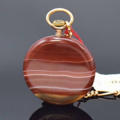 26790946a - ZENITH open face pocket watch in agate-case with 14k gold chain including agate-ball, Switzerland around 1920, monocoque case with screwed down gold-plated bezel, enamel dial with Arabic numerals, constant second at 6, blued spade hands, silvered movement with decoration polishing, 15 jewels, compensation-balance with Breguet-hairspring, precision adjustment, diameter approx. 52 mm, length approx. 29 cm, overhaul recommended at buyer's expense, condition 2-3, property of a collector