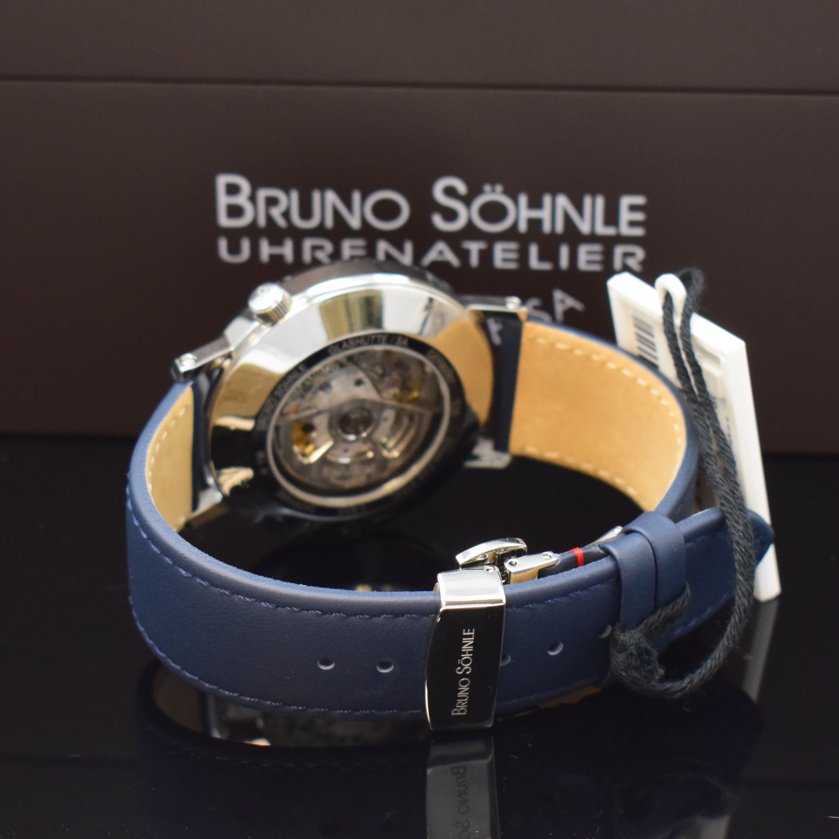 Detail b: BRUNO SÖHNLE Rondo Regulateur nahezu neuwertige Herrenarmbanduhr in Stahl, Deutschland aktuelle Produktion, Automatik, beids. vergl. Geh., Boden ...
