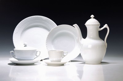 Image Dinner set, Royal Copenhagen, bar with half lace white, 20th c., white porcelain, coffee ...