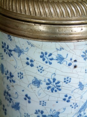 26791062b - jug faience, Ansbach around 1730, with "Bird painting", shards with stand ring and tin lid, this hallmarked PH on the inside, blue painting with birds and flowers, probably Johann Albrecht Nestel, wall crack and handle restored, similar piece in the Margrave Museum Ansbach, height approx. 26.5cm