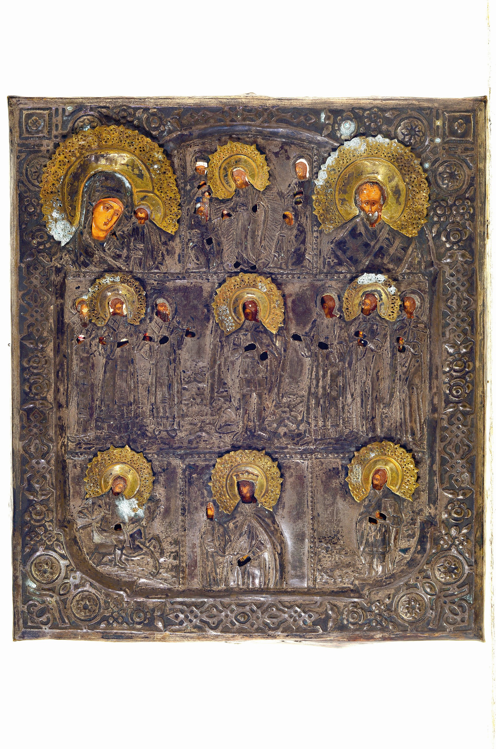 Zwei Ikonen mit Metalloklad, Russland, 19./20.Jh., Tempera auf Holz, Messingoklad z.T. versilbert, Marienikone 23x17 cm, Deesis mit Aposteln und ...