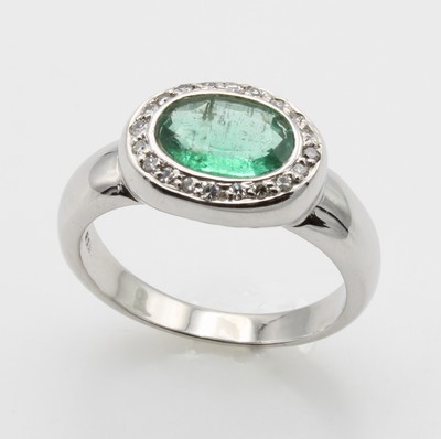 Image Ring mit Smaragd und Diamanten