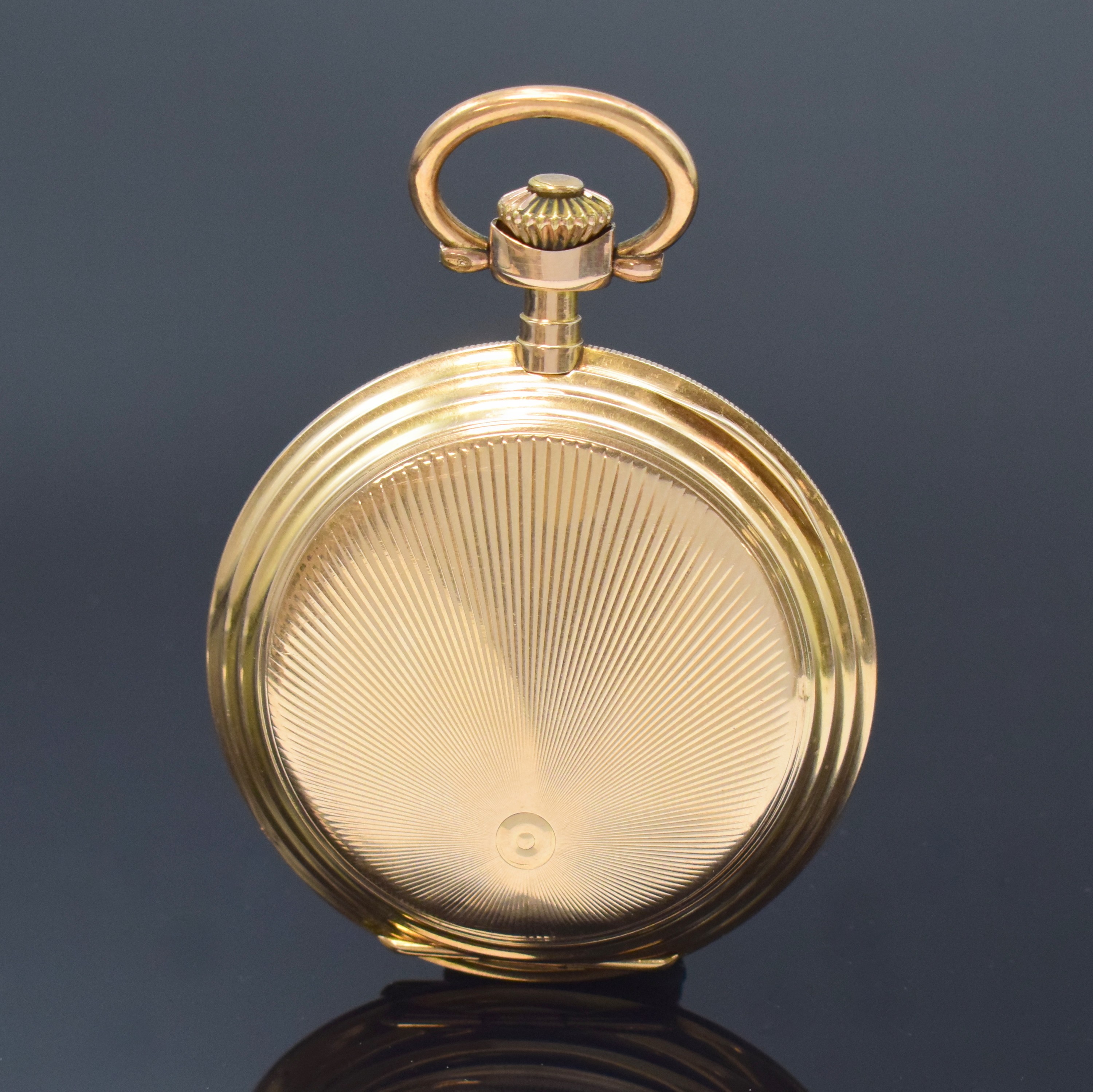 Detail c: AUREOLE Savonette in RoseG 585/000, Schweiz um 1910, strahlen-guill. 3-Deckel Goldgeh., Sprungdeckel m. Schmuckmonogramm AW, Emailzifferbl. m. arab. ...