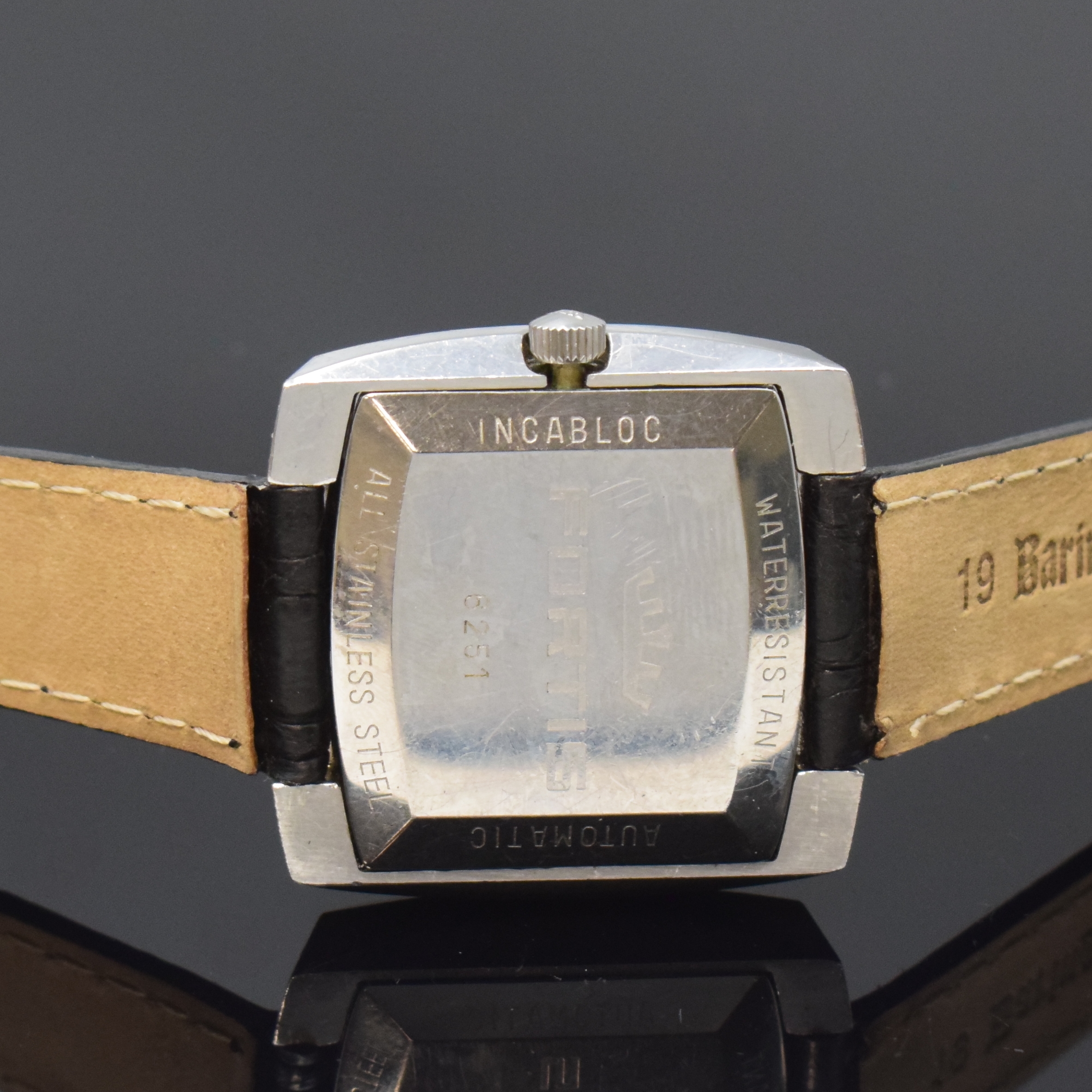 Detail c: FORTIS Panavision Herrenarmbanduhr im 70er Jahre Design in Stahl Referenz 6251, Schweiz um 1975, Automatik, Monocoque-Geh., orig. Krone, silb. ...