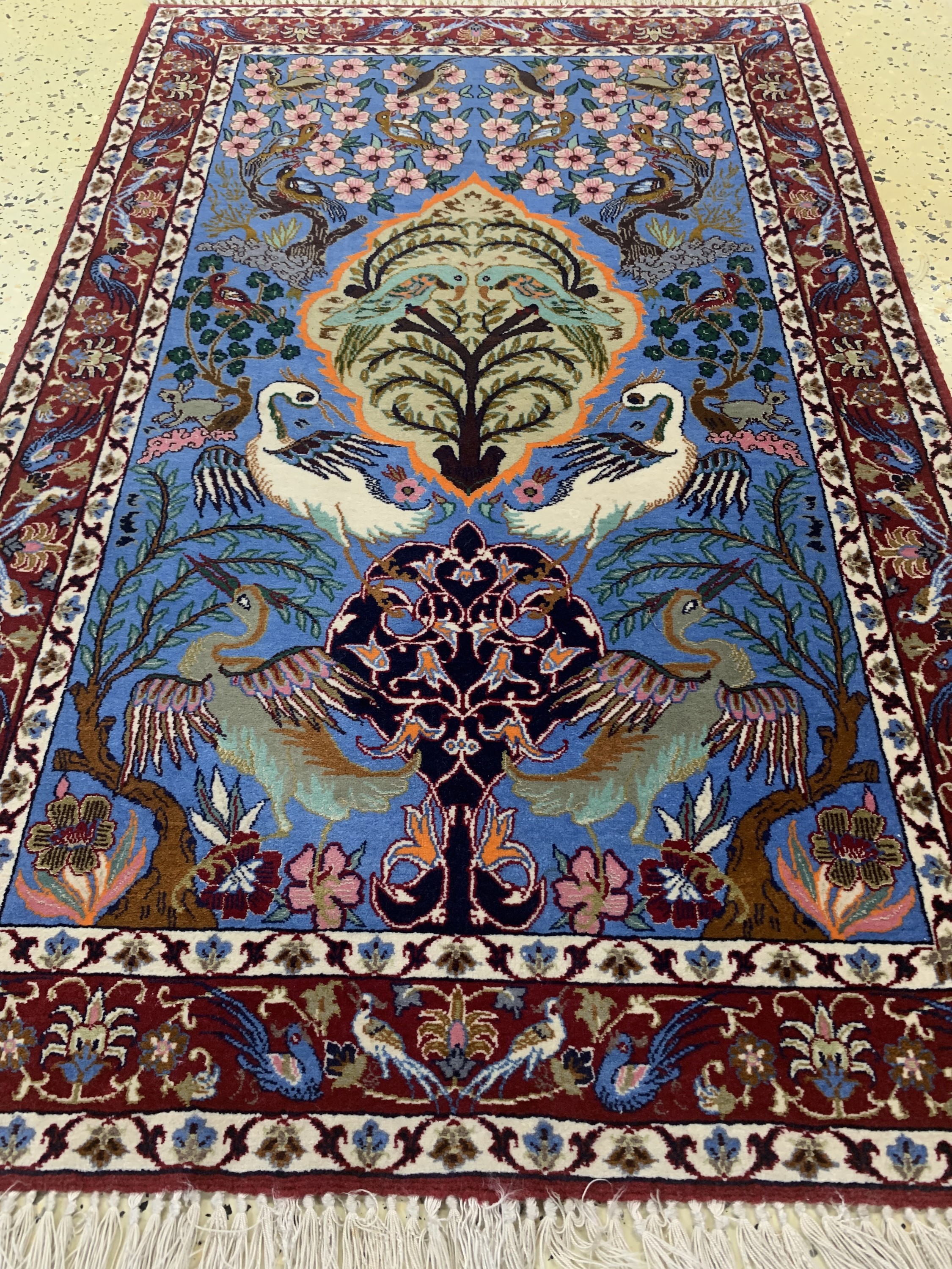 Detail c: Esfahan fein, Persien, Ende 20.Jhd, Korkwolle mit und auf Seide, ca. 114 x 72 cm, EHZ: 1-2