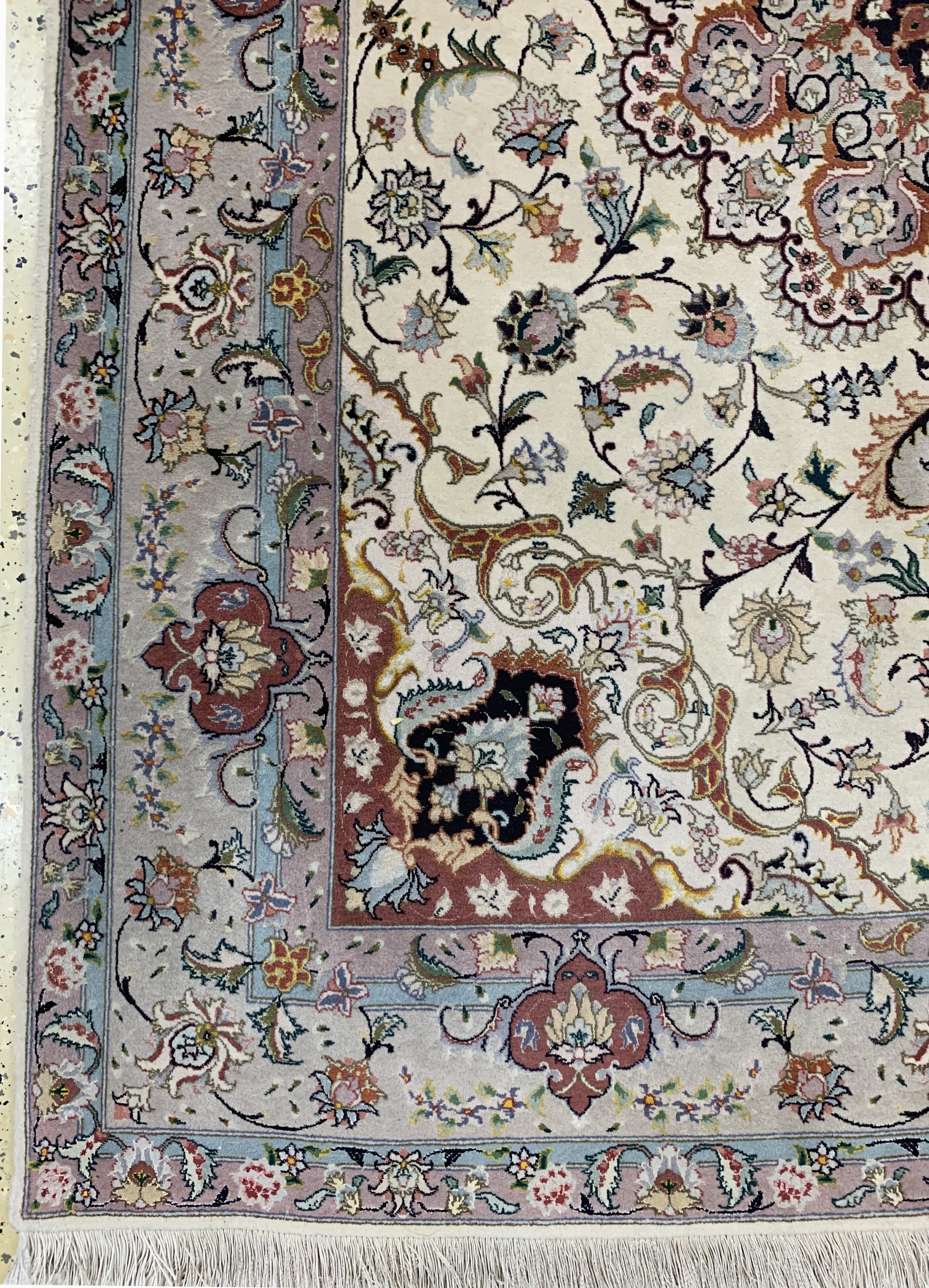 Detail b: Täbriz fein(50 Raj), Persien, Ende 20.Jhd, Korkwolle mit und auf Seide, ca. 208 x 150 cm,ca. 500.000 Kn/qm, EHZ: 2
