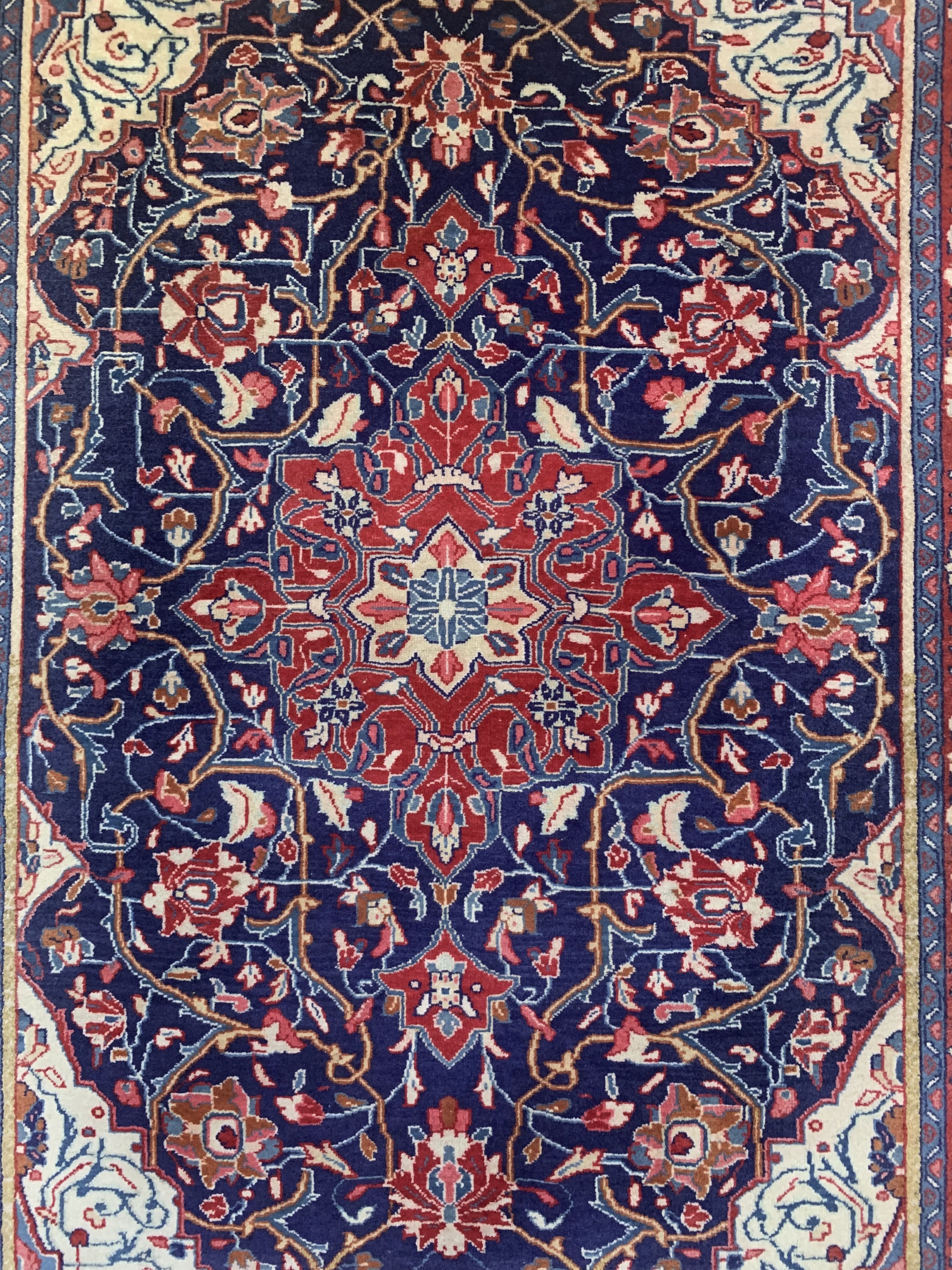 Detail b: Sarogh, Persien, Mitte 20.Jhd, Wolle auf Baumwolle, ca. 148 x 112 cm, EHZ: 1-2