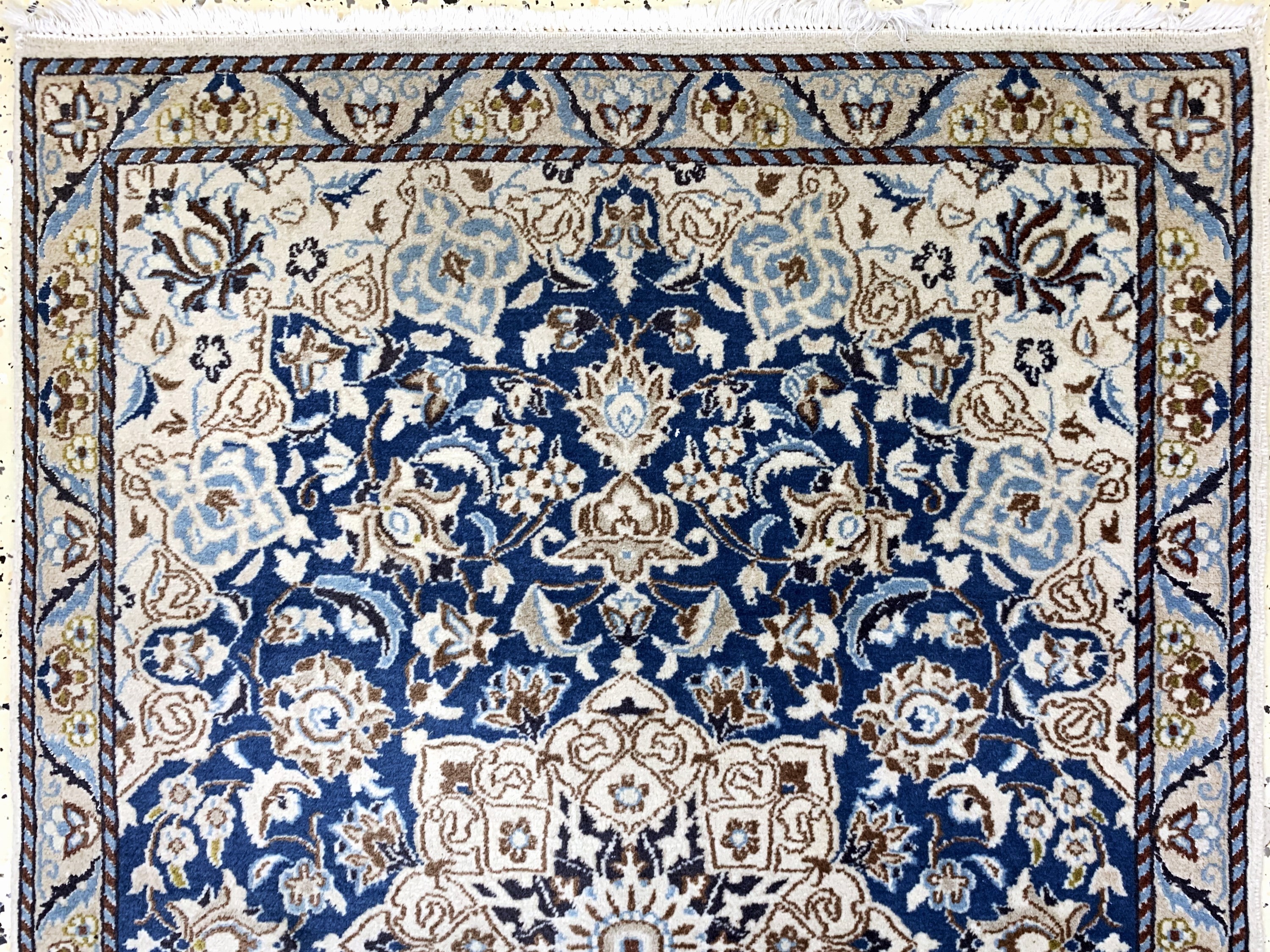 Detail d: 2 Lots Nain fein(9 La), Persien, Ende 20.Jhd, Korkwolle mit Seide, ca. 160 x 95 cm, EHZ: 2