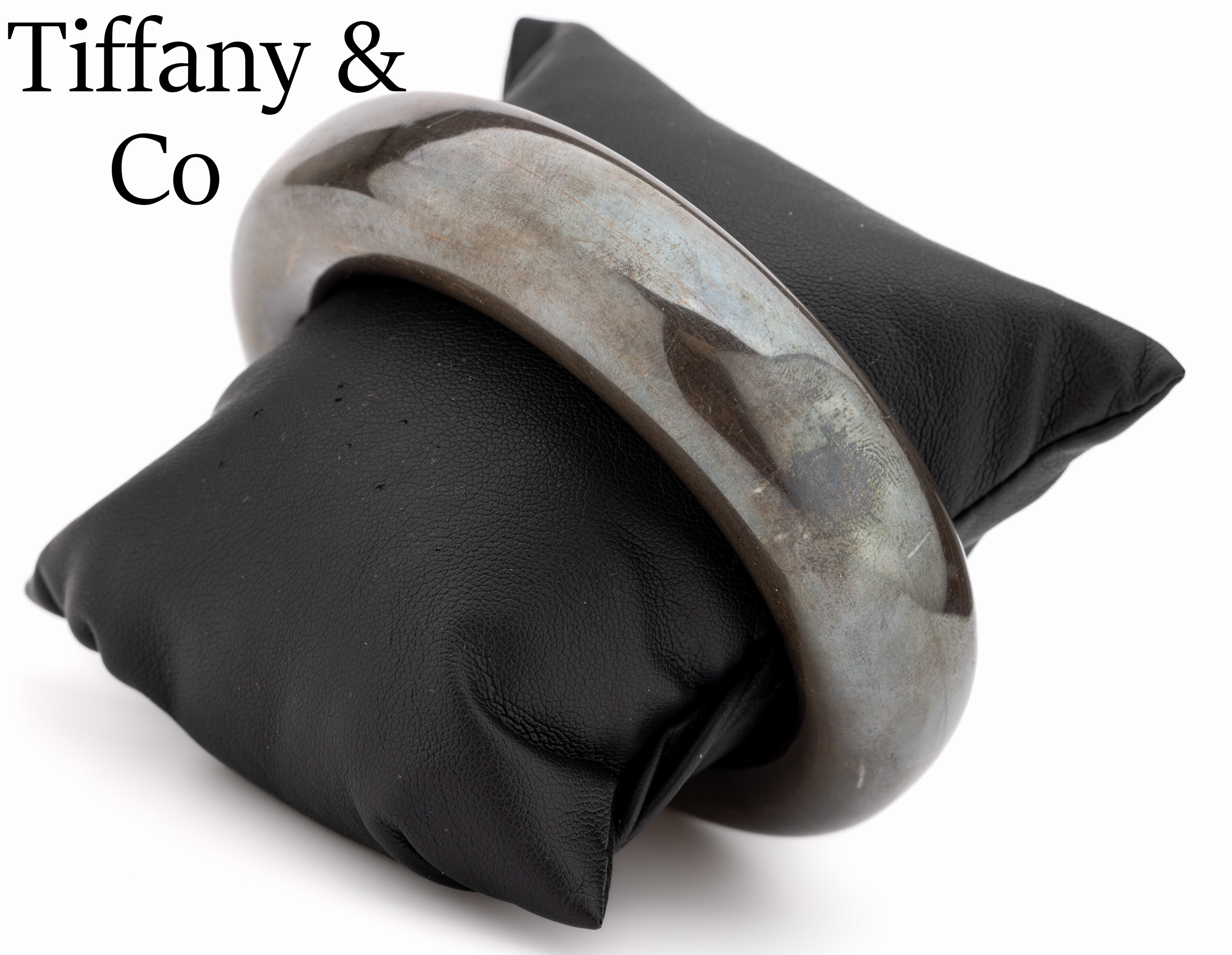 TIFFANY Co Armreif, Design von Elsa Peretti, 925er Silber, Elsa Peretti Signatur, sign. Tiffany&Co Italy, Innendurchmesser 6x7cm