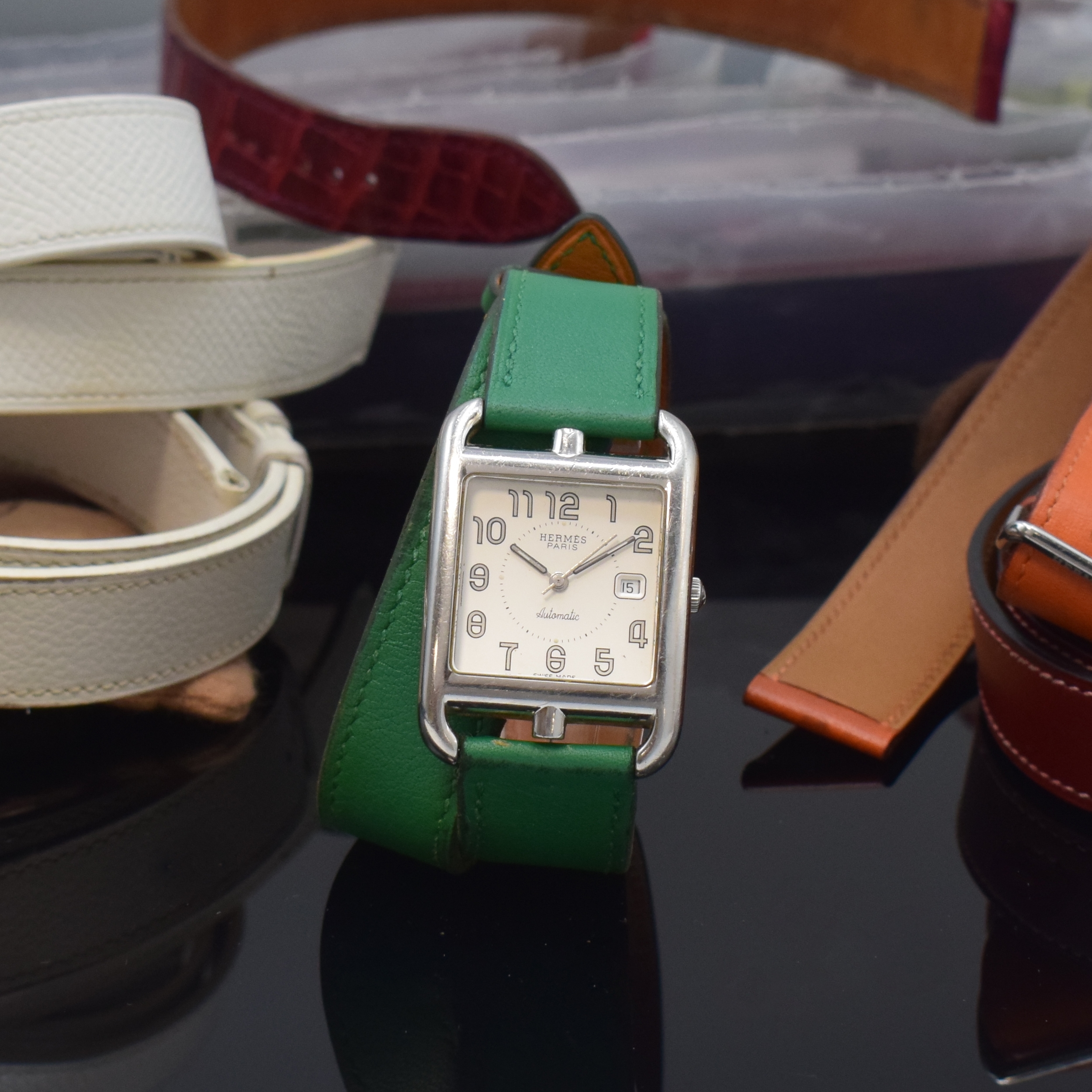 HERMES Armbanduhr Serie Cape Cod Referenz CC1.710, Automatik, Schweiz um 2007, Edelstahlgeh. inkl. orig. Lederband m. orig. Dornschl., zus. 13 orig. ...