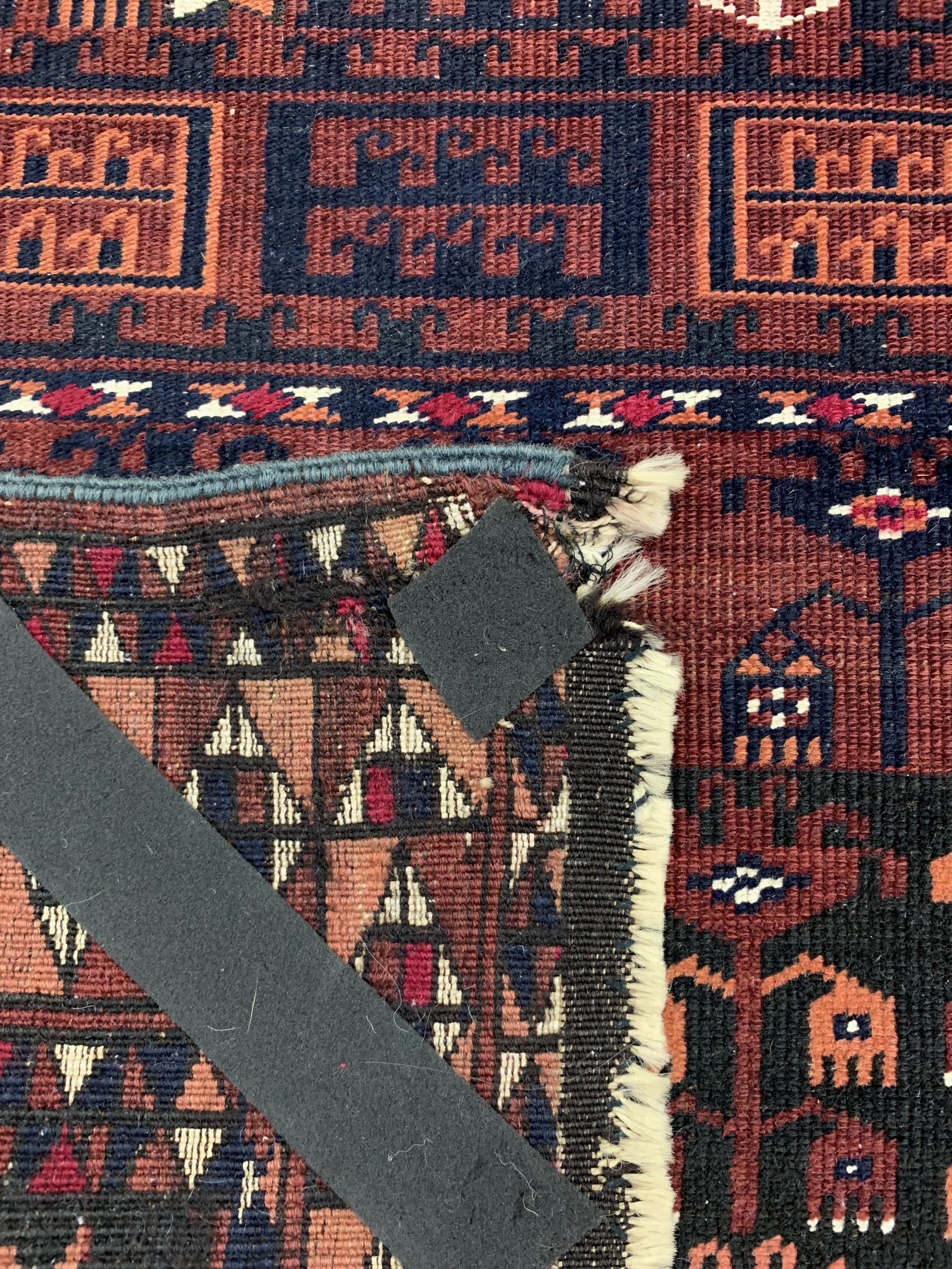 Detail g: Saryk Engsi antik, Turkmenistan, 19.Jhd, Wolle mit Baumwolle auf Wolle, ca. 158 x 130 cm, EHZ: 3-4