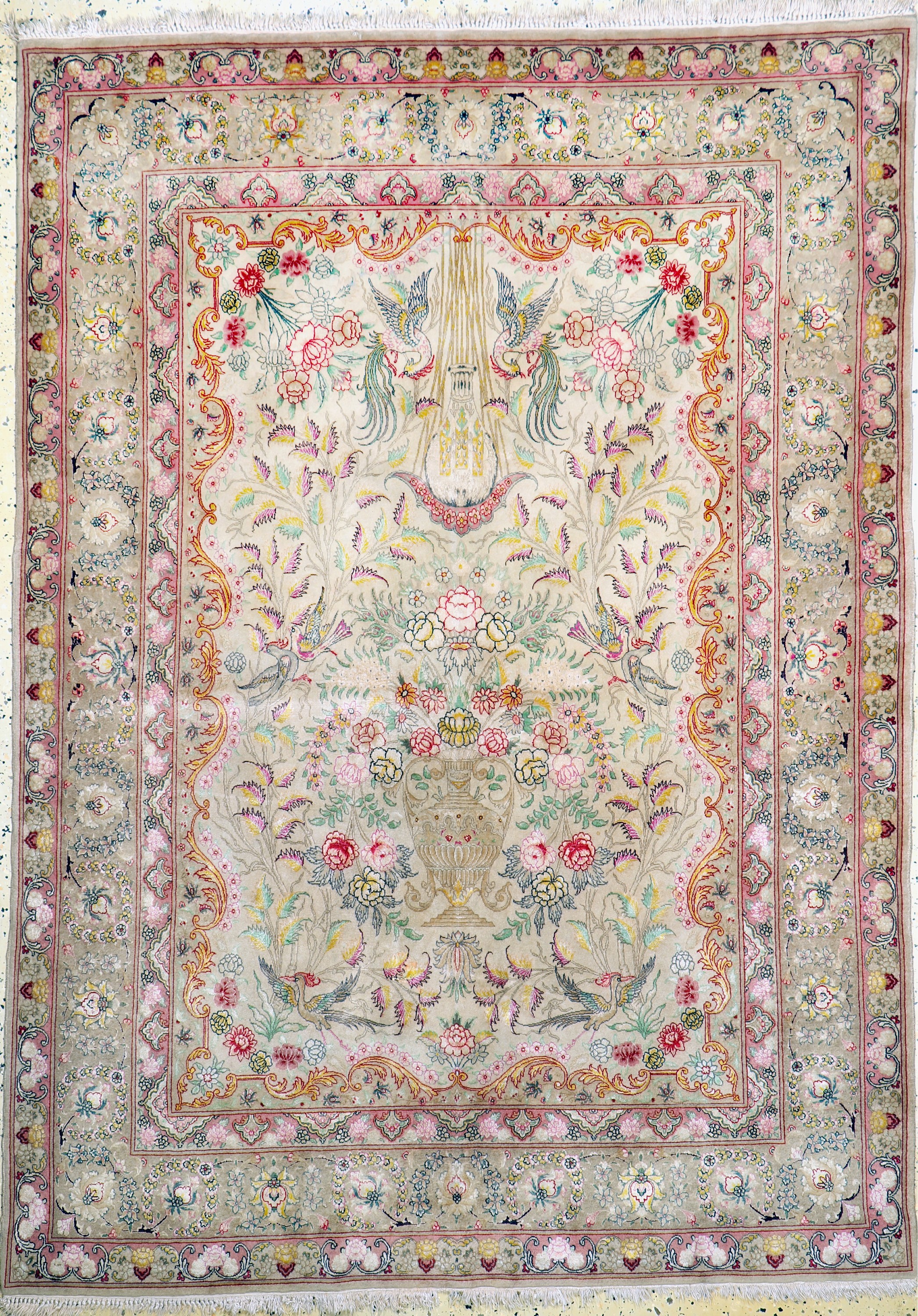 Täbriz fein(50 Raj), Persien, Mitte 20.Jhd,Korkwolle mit Seide, ca. 204 x 147 cm, Mottenfraß, EHZ: 2-3