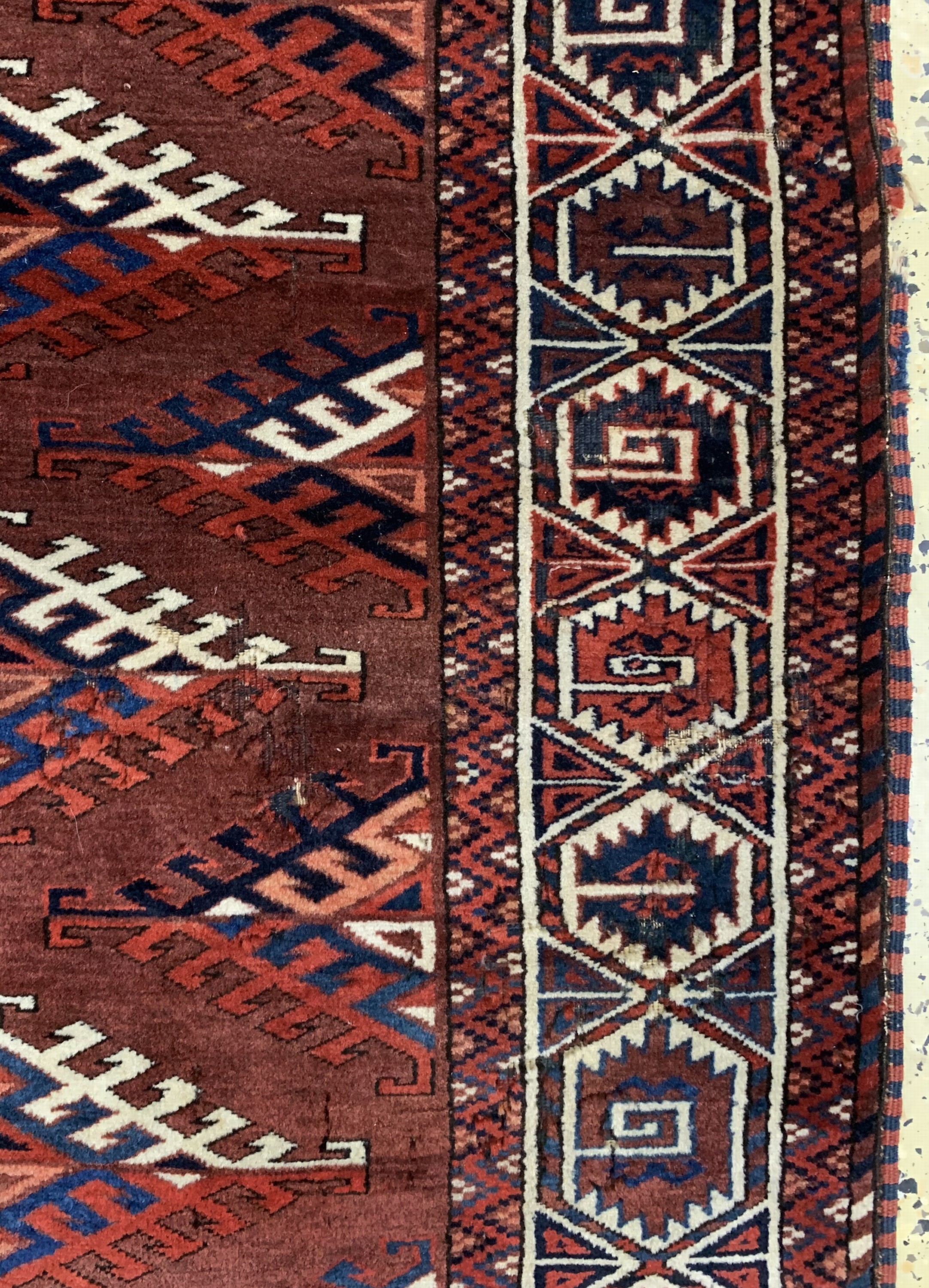 Detail b: Yomud Hauptteppich antik, Turkmenistan, 19.Jhd, Wolle auf Wolle, ca. 333 x 190 cm, EHZ: 4