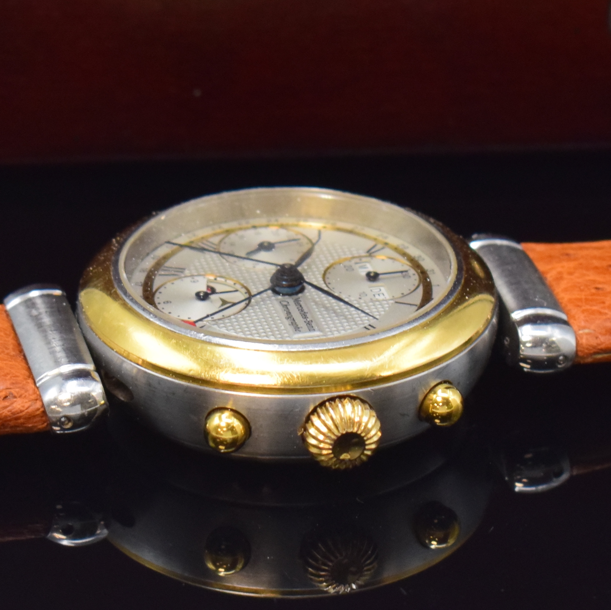 Detail b: MERCEDES BENZ Armbandchronograph, Automatik, Schweiz um 1998, Edelstahl/Gold kombiniert inkl. orig. Lederband m. Faltschl., beids. vergl., teilguill. ...