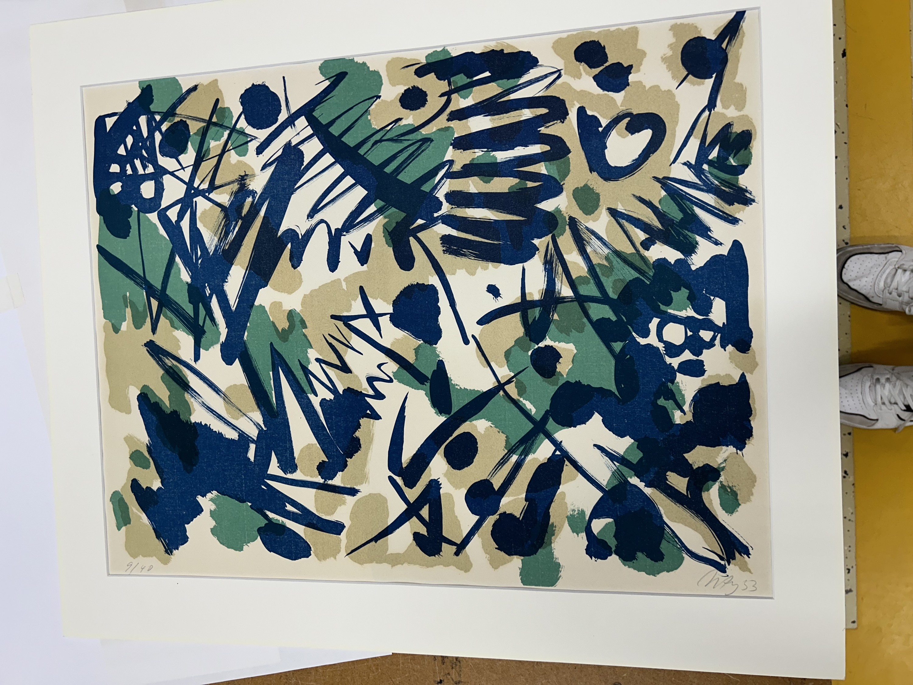 Detail i: Ernst Wilhelm Nay, 1902-1968, Algraphie 1953-2, Farblithographie, handsigniert und dat. 53, num. 9/40, ca. 48x61cm, PP, u.Gl., R. ca. 6+4x76cm