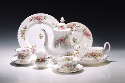 Image Coffee and dinner service, Royal Albert England, Moss Rose decor, bone china, 16 cups ...