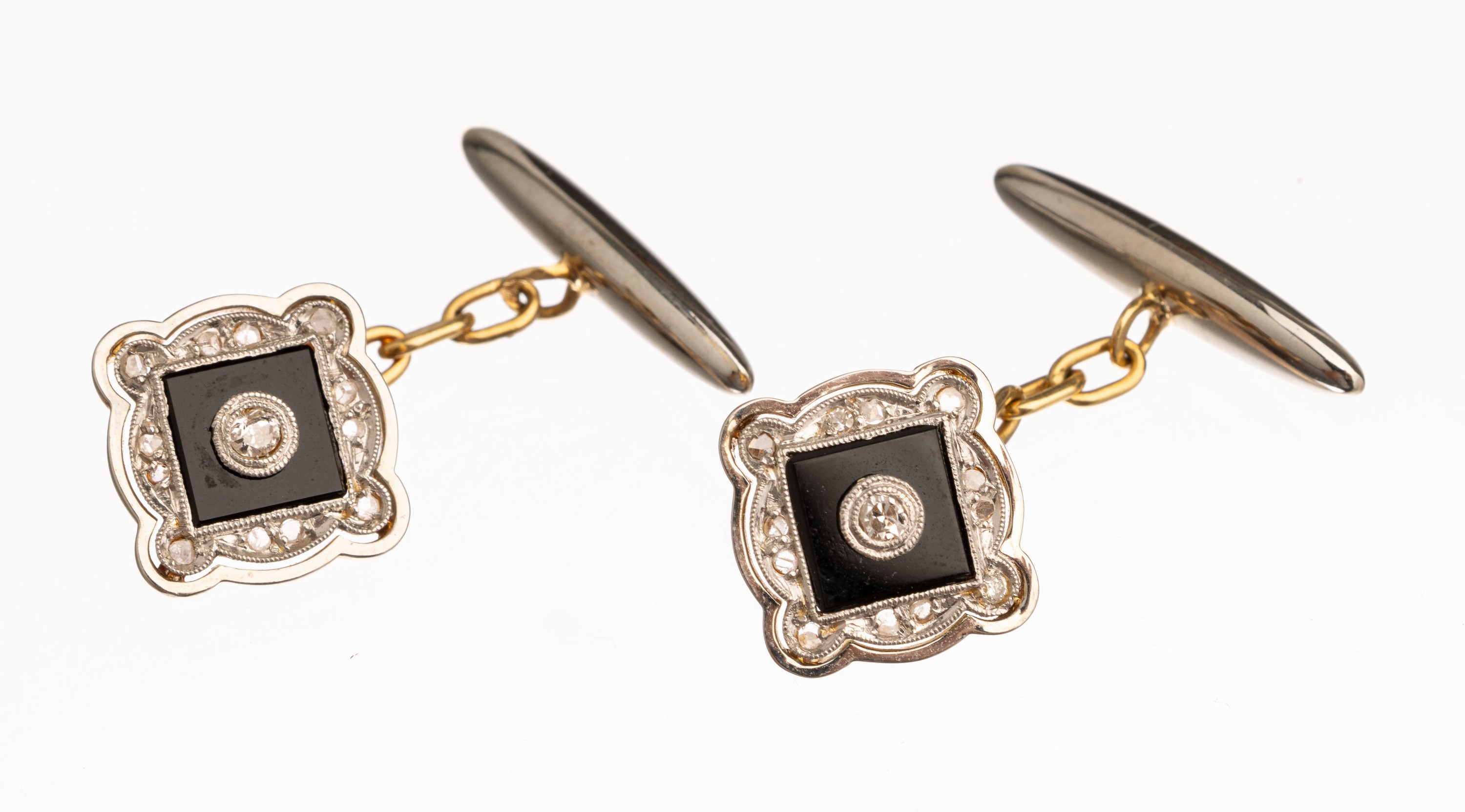 Paar 14 kt Gold Art-Deco Diamant Onyx Manschettenknöpfe, um 1930, GG/WG 585/000, quadratische Onyxeinlagen, Millegriffverz., Diamanten zus. ca. ...