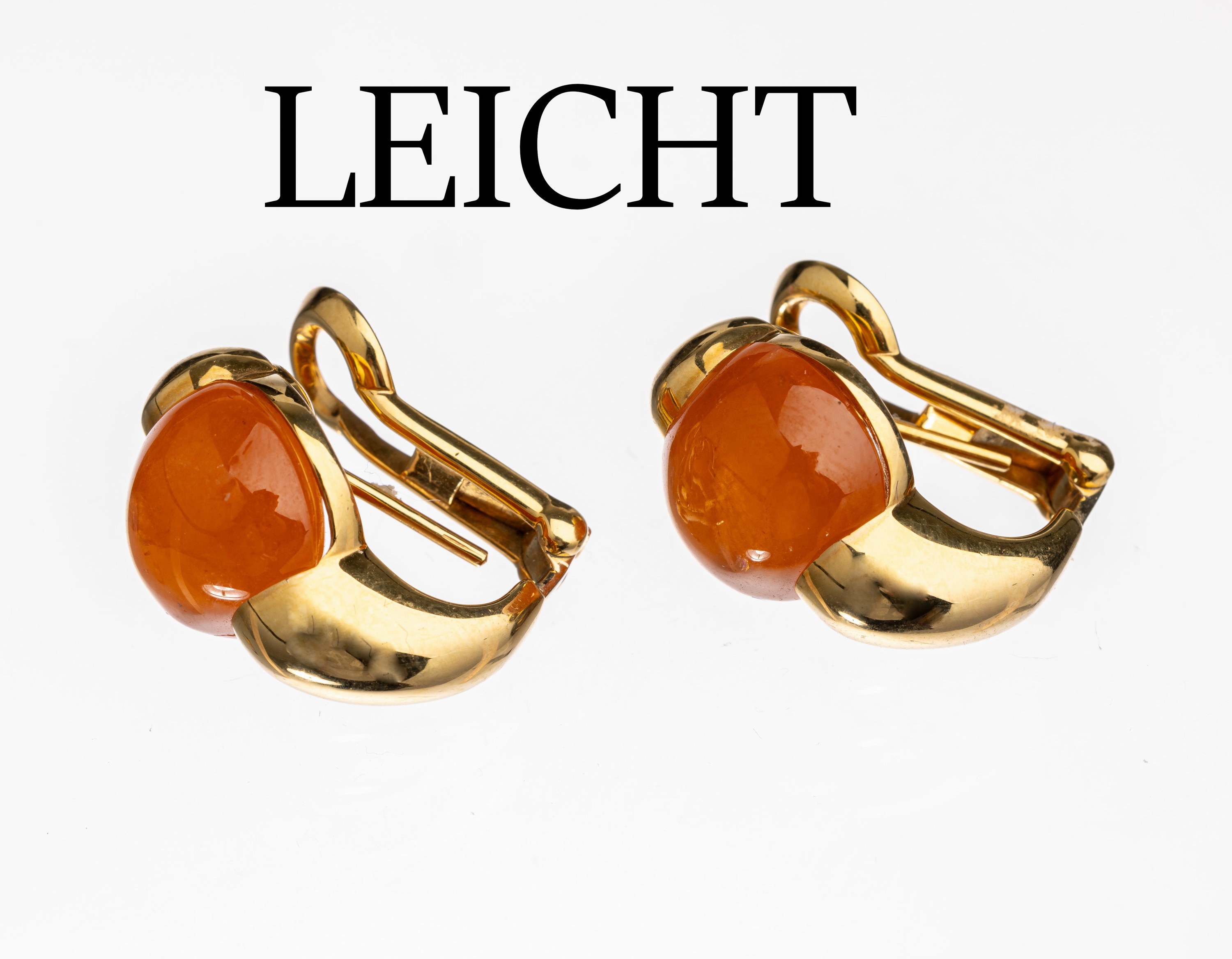 Paar 18 kt Gold Citrin Ohrstecker, GG 750/000, je mit einem Feuercitrincabochon zus.ca. 30.61 ct, qualitätvolle Verarbeitung, Meistermarke LEICHT, ...