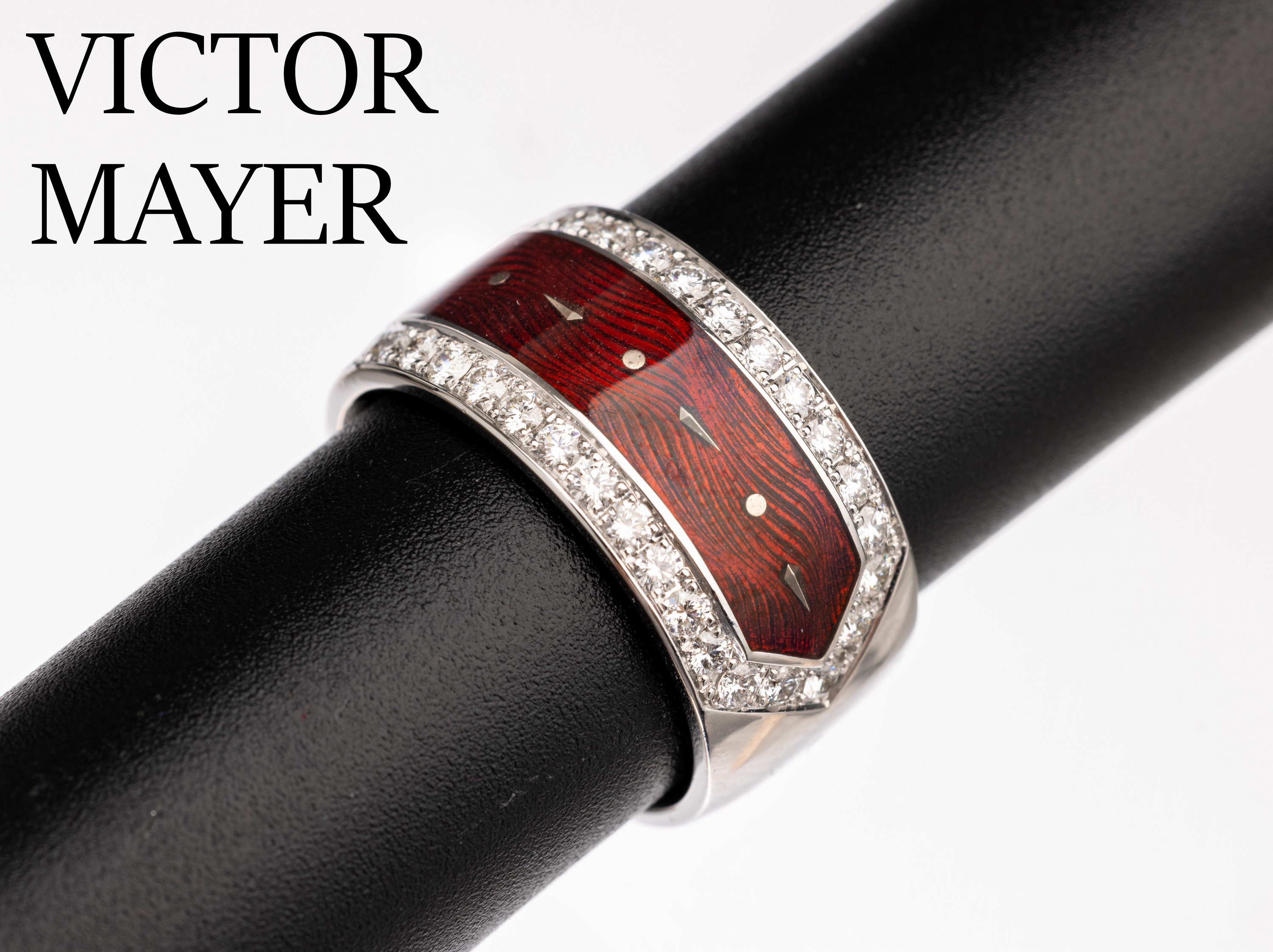 18 kt Gold VICTOR MAYER Email Brillant Ring, WG 750/000, rot transl. emaill., Brillantenzus. ca. 0.68 ct Weiß/si grav., limit. Edition, 2/300, ...