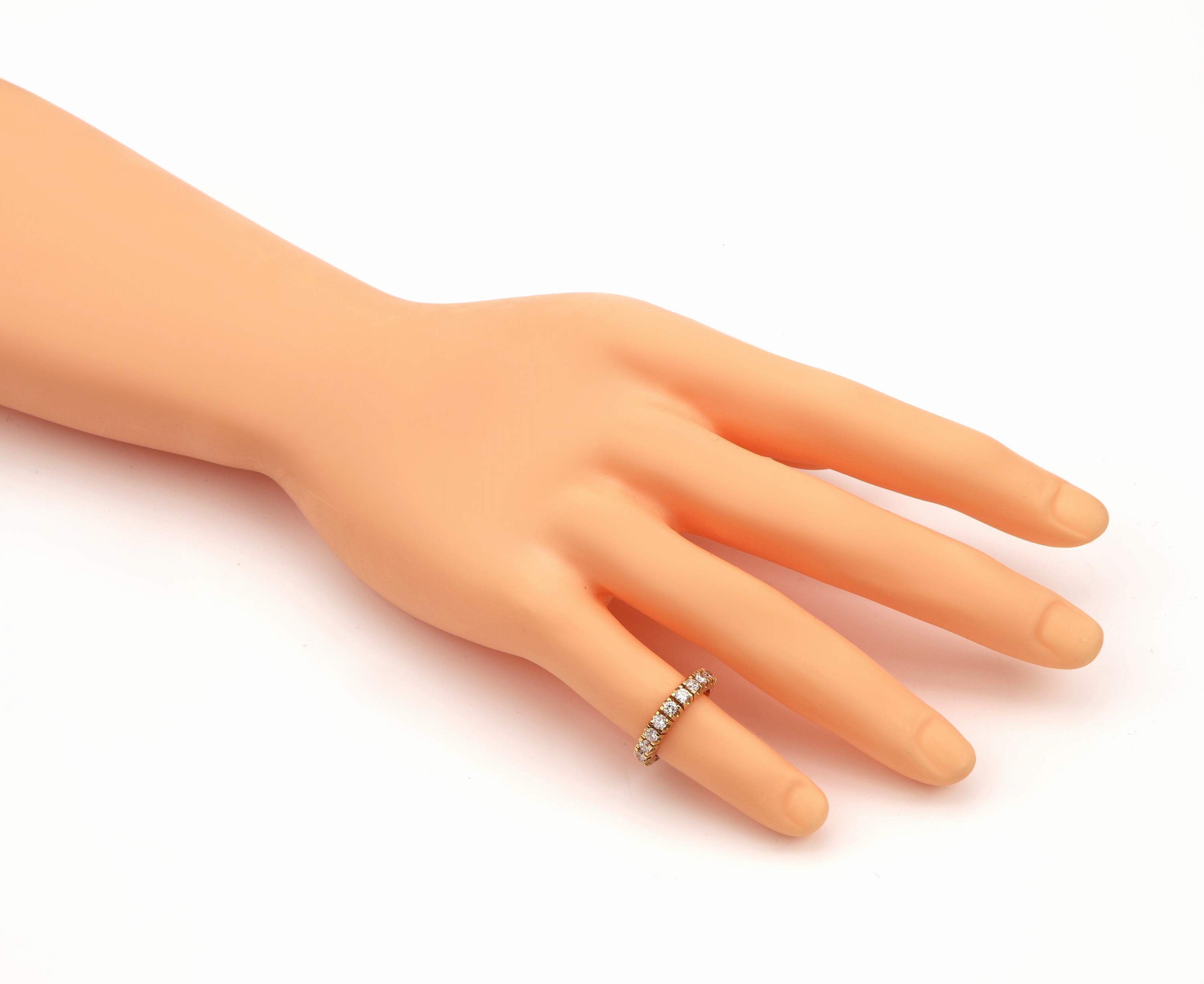 Detail a: 18 kt Gold Brillant-Ring, GG 750/000, 20 Brillanten zus. ca. 2.0 ct Weiß/si, RW 52, ca.5.8 g