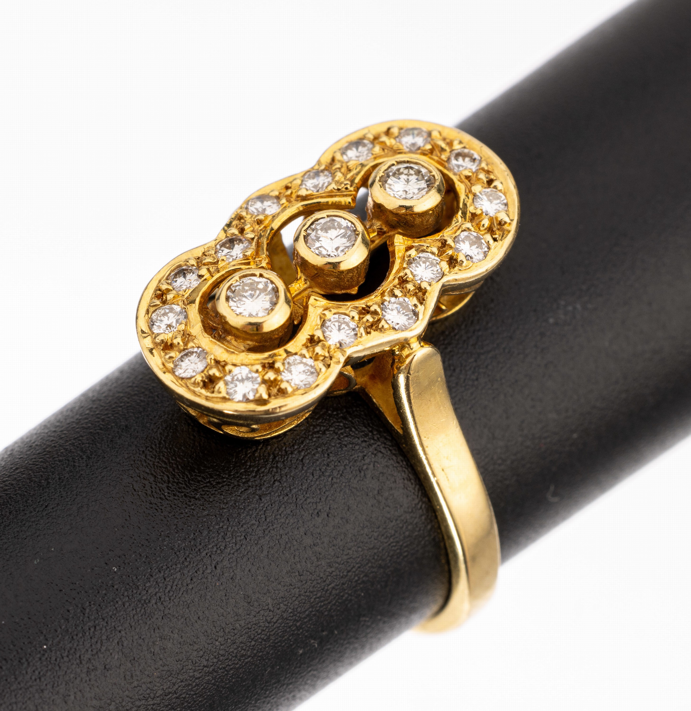 18 kt Gold Diamant Ring, GG 750/000, Brillanten zus. ca. 0.65 ct Weiß/si, RW 54, ca. 5.2 g