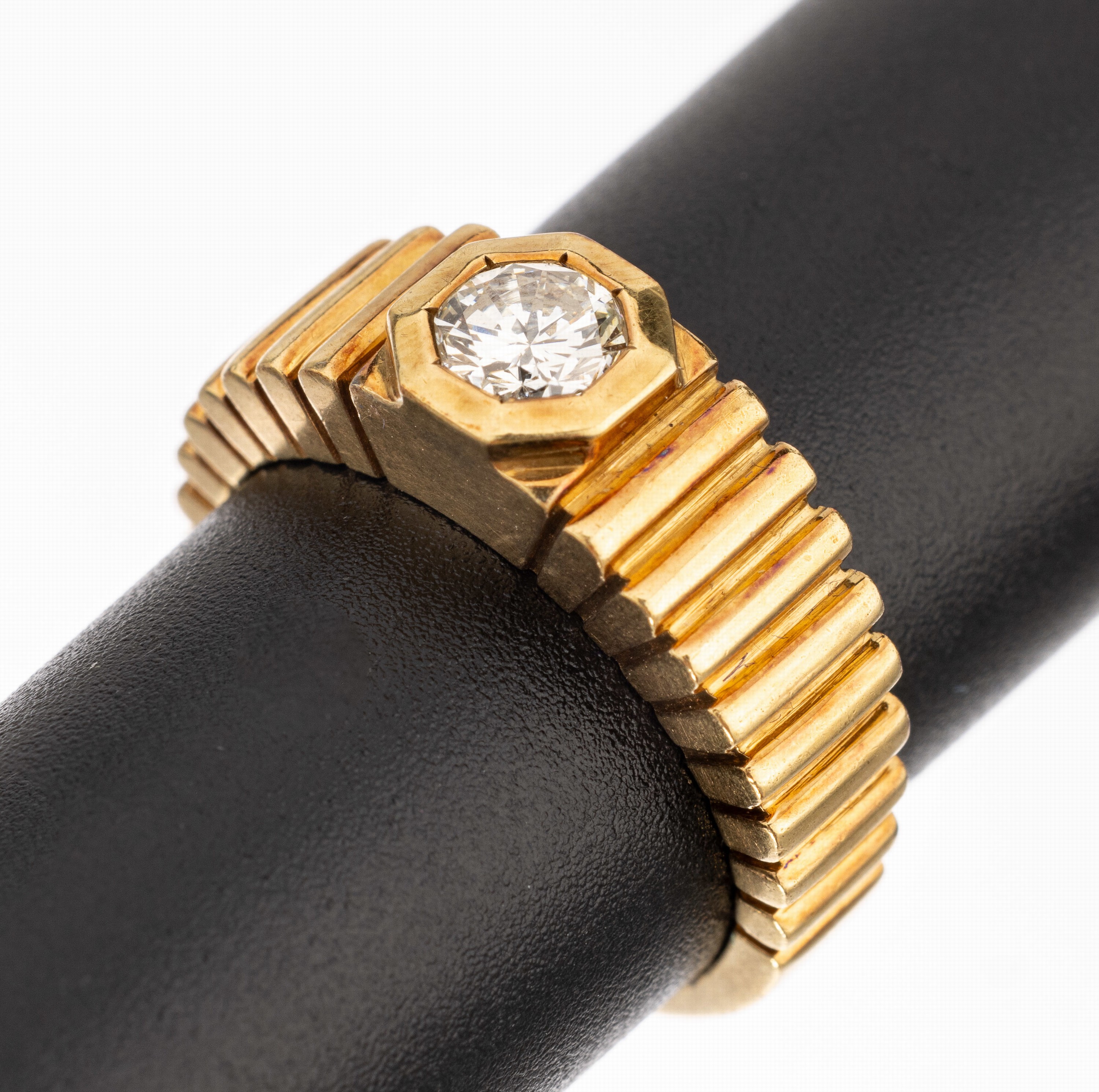 18 kt Gold Brillant-Ring, GG 750/000, Brillant ca. 0.40 ct Weiß/vs, ca. 5.6 g, RW 53