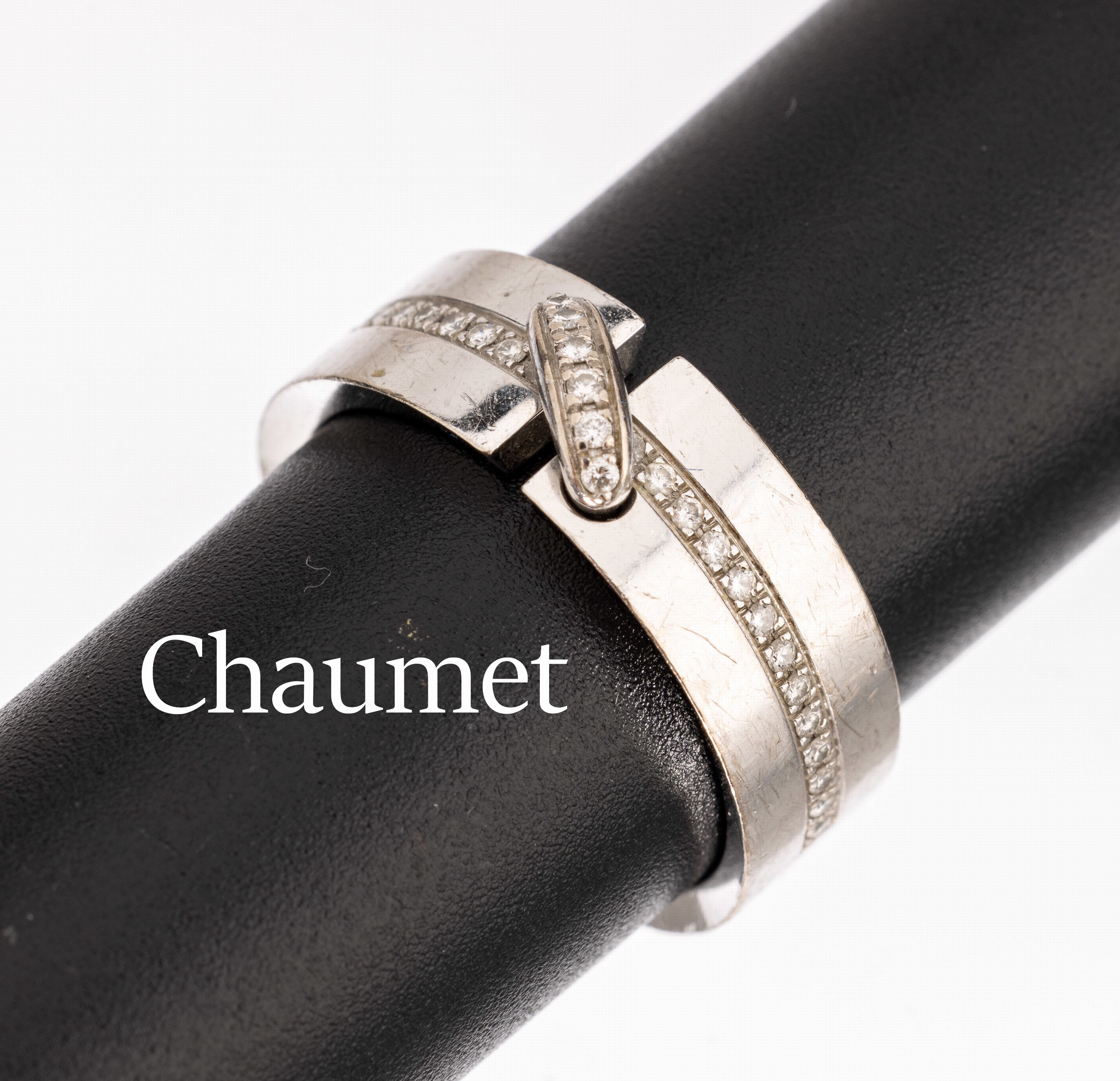 18 kt Gold CHAUMET Diamant-Ring, WG 750/000, Diamant zus. ca. 0.15 ct Weiß/si, RW 59, ca. 10.6 g, l. Tragespuren