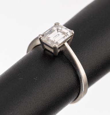 Image Platinum diamond ring , Platinum 950/000, 1 diamond baguette approx. 1.25 ct Top ...