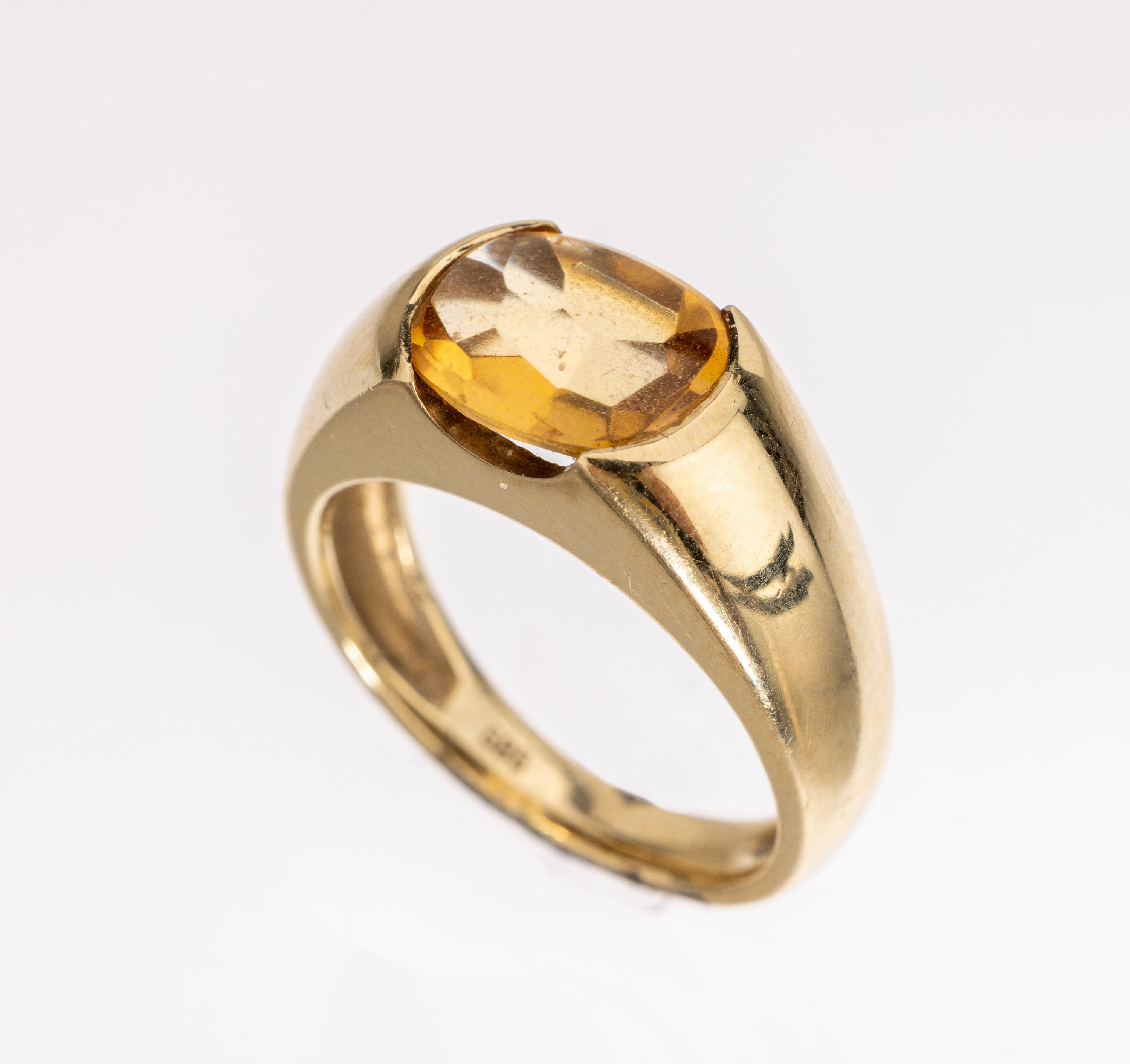 14 kt Gold Citrin Ring, GG 585/000, ovalfacett. Citrin ca. 4.0 ct, ca. 6.3 g, RW 55