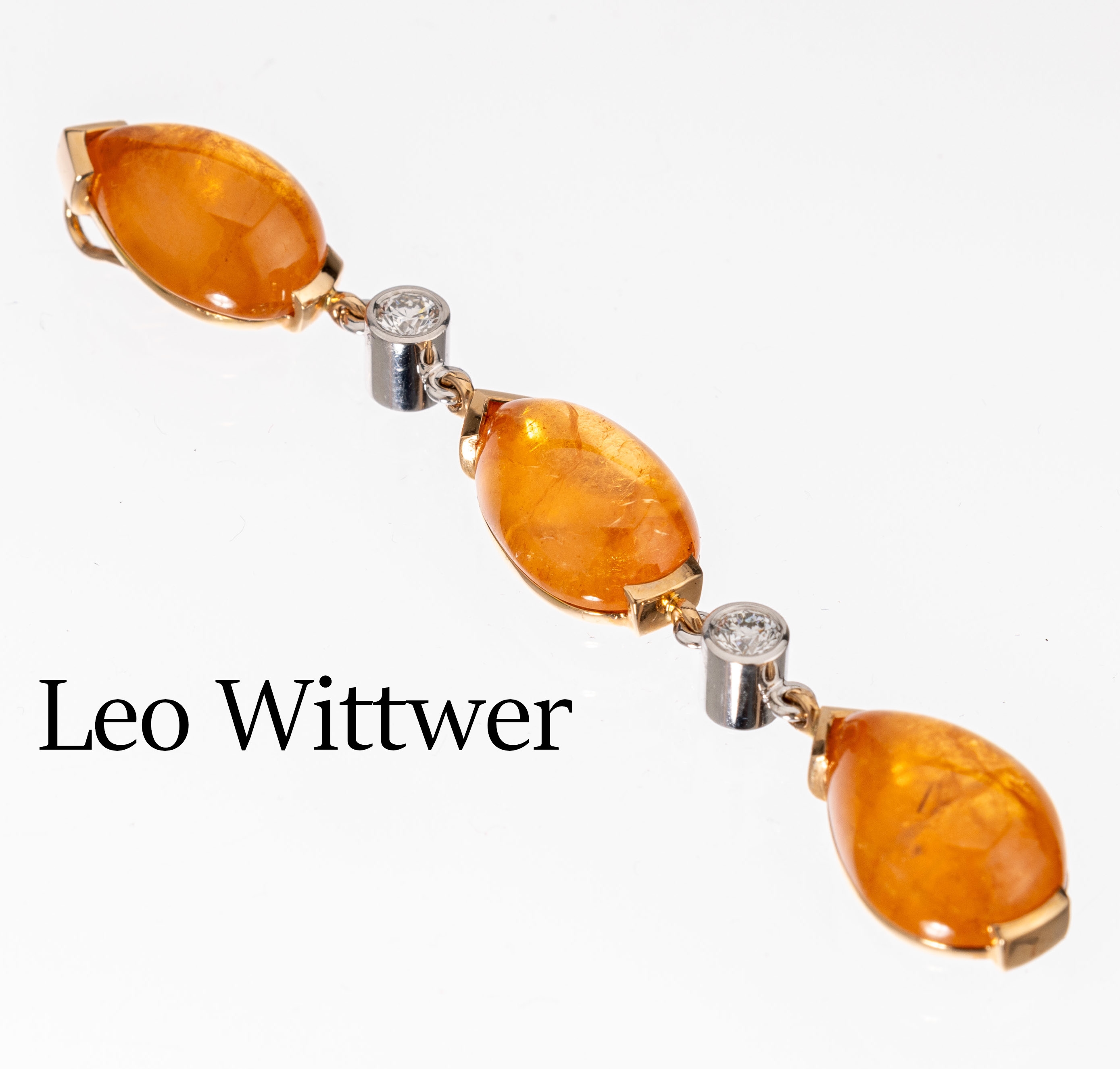 18 kt Gold LEO WITTWER Morganit-Brillant- Anhänger, RG 750/000, 3 tropfenförmige Mandarin-Granatcabochons zus. ca. 12.00 ct, 2 Brillanten zus. ca. ...