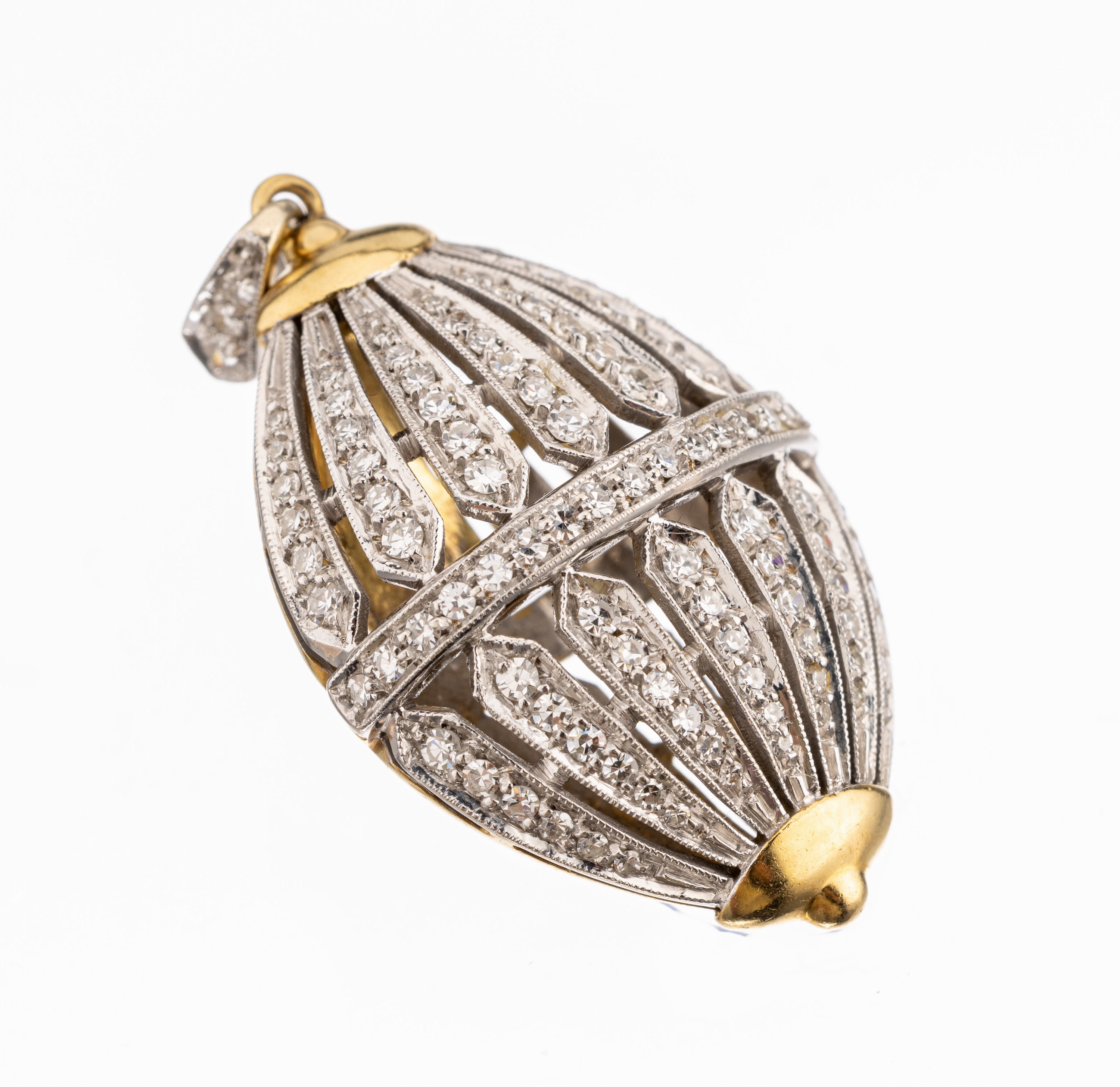 18 kt Gold Brillant-Anhänger, GG/WG 750/000, Vorderseite WG mit Brillanten zus. ca. 1,50 ct Weiß/si, Rückseite GG, Durchbruch- arbeit, total ca. ...
