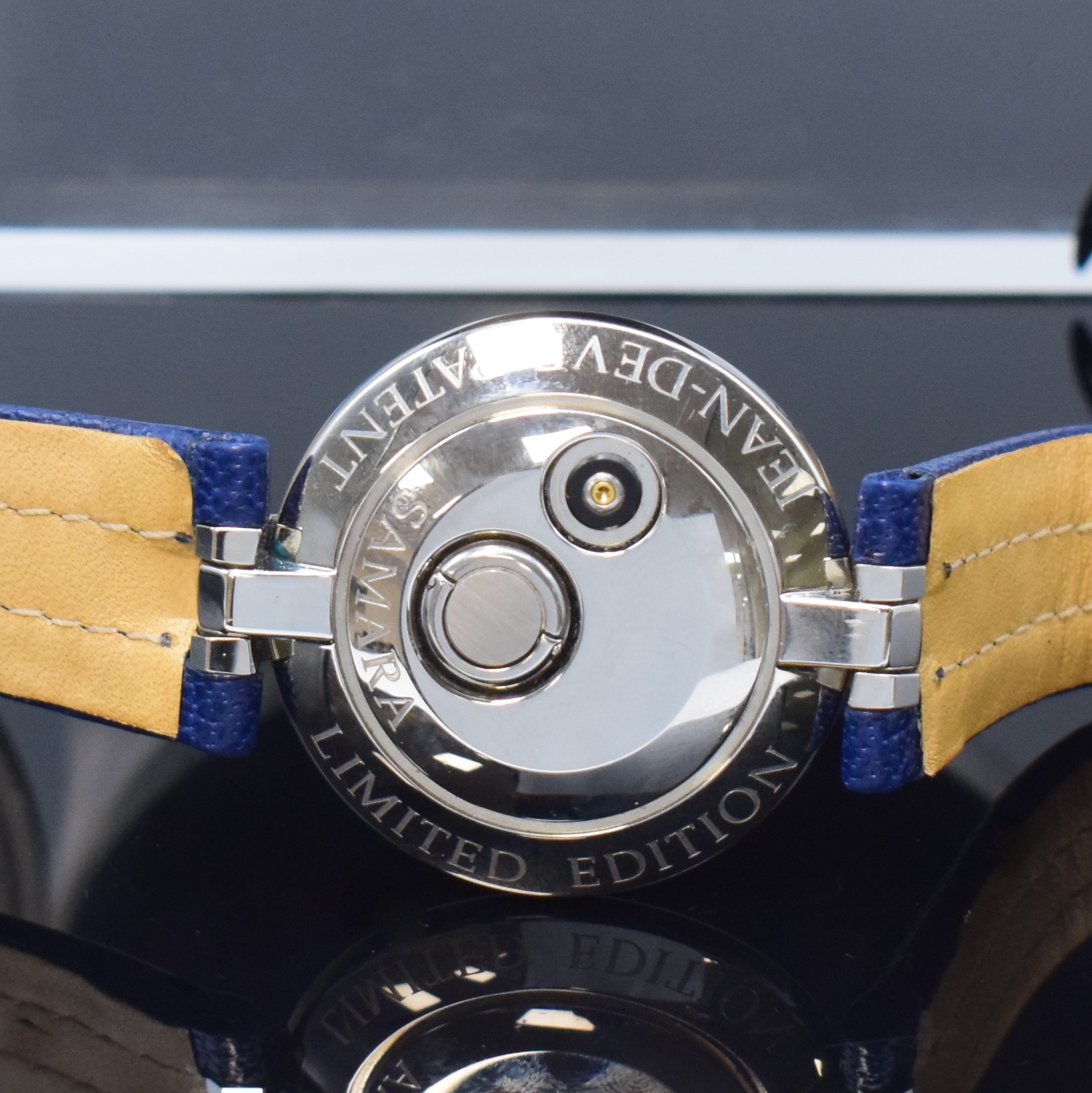 Detail d: JEAN D´EVE ausgefallene, seltene Armbanduhr Modell Samara, Schweiz 1990er Jahre, Edelstahl/Gold kombiniert inkl. orig. Lederband m. orig. Dornschl., ...