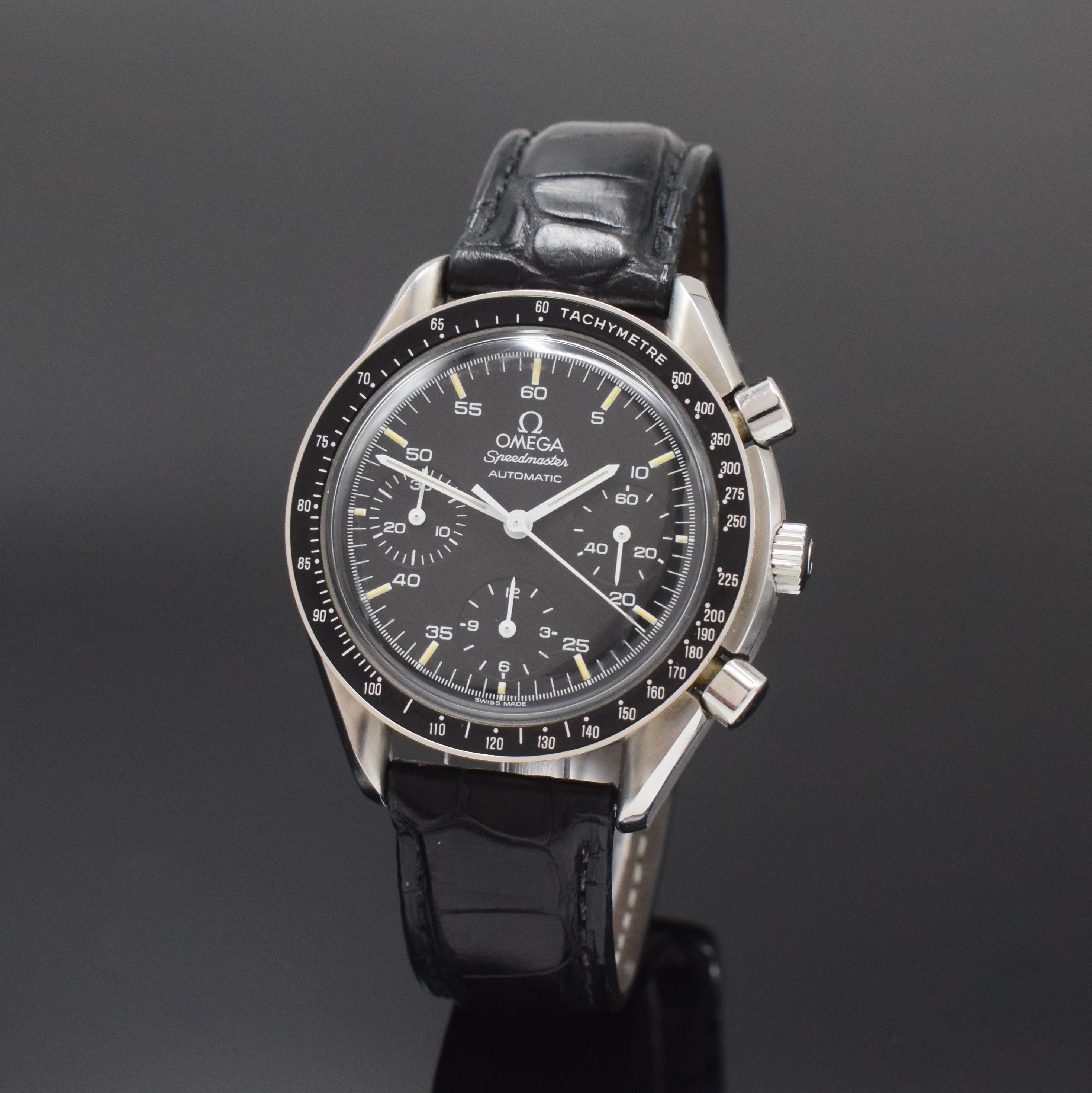 OMEGA Armbandchronograph Speedmaster Referenz 175.0032, Schweiz um 1990, Automatik, Edelstahlgeh., Boden aufgedr., neutr. Lederband m. orig. ...