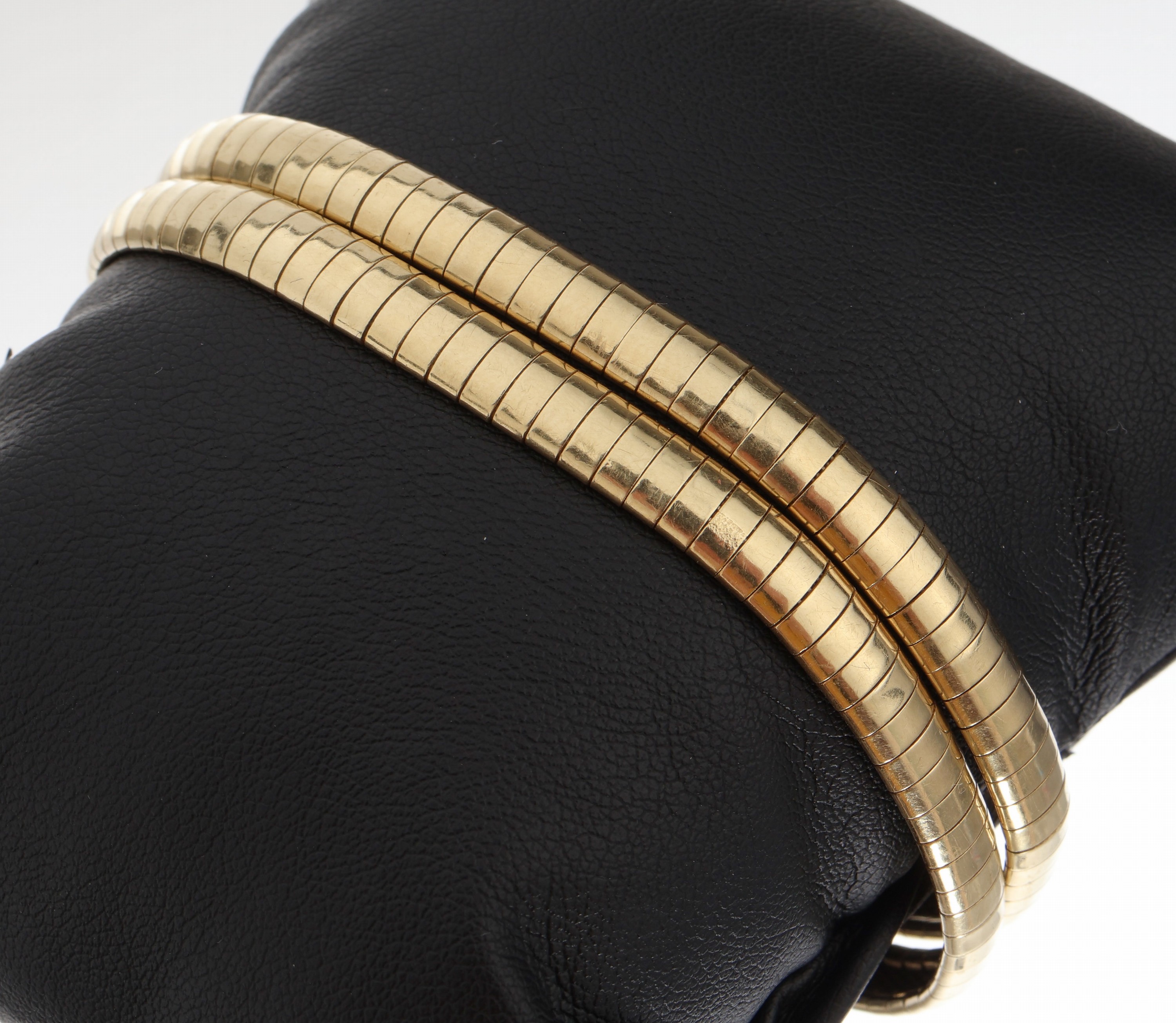 14 kt Gold Armband, GG 585/000, 2-rhg., L. ca. 18 cm, Kastenschloss mit 2 Sicherheitsachten, ca. 33.4 g