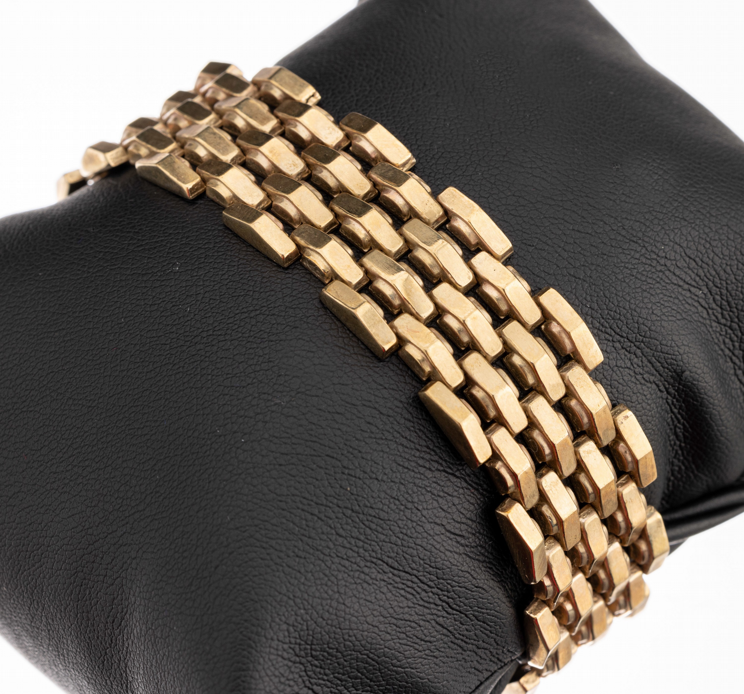 8 kt Gold Armband, GG 333/000, L. ca. 18.5 cm, Kastenschloss mit 2 Sicherheitsachten, ca.27.7 g