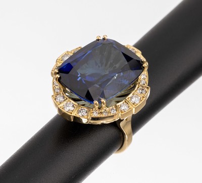 Image 18 kt gold brilliant sapphire ring , YG 750/000, oval bevelled sapphire (treated) ...